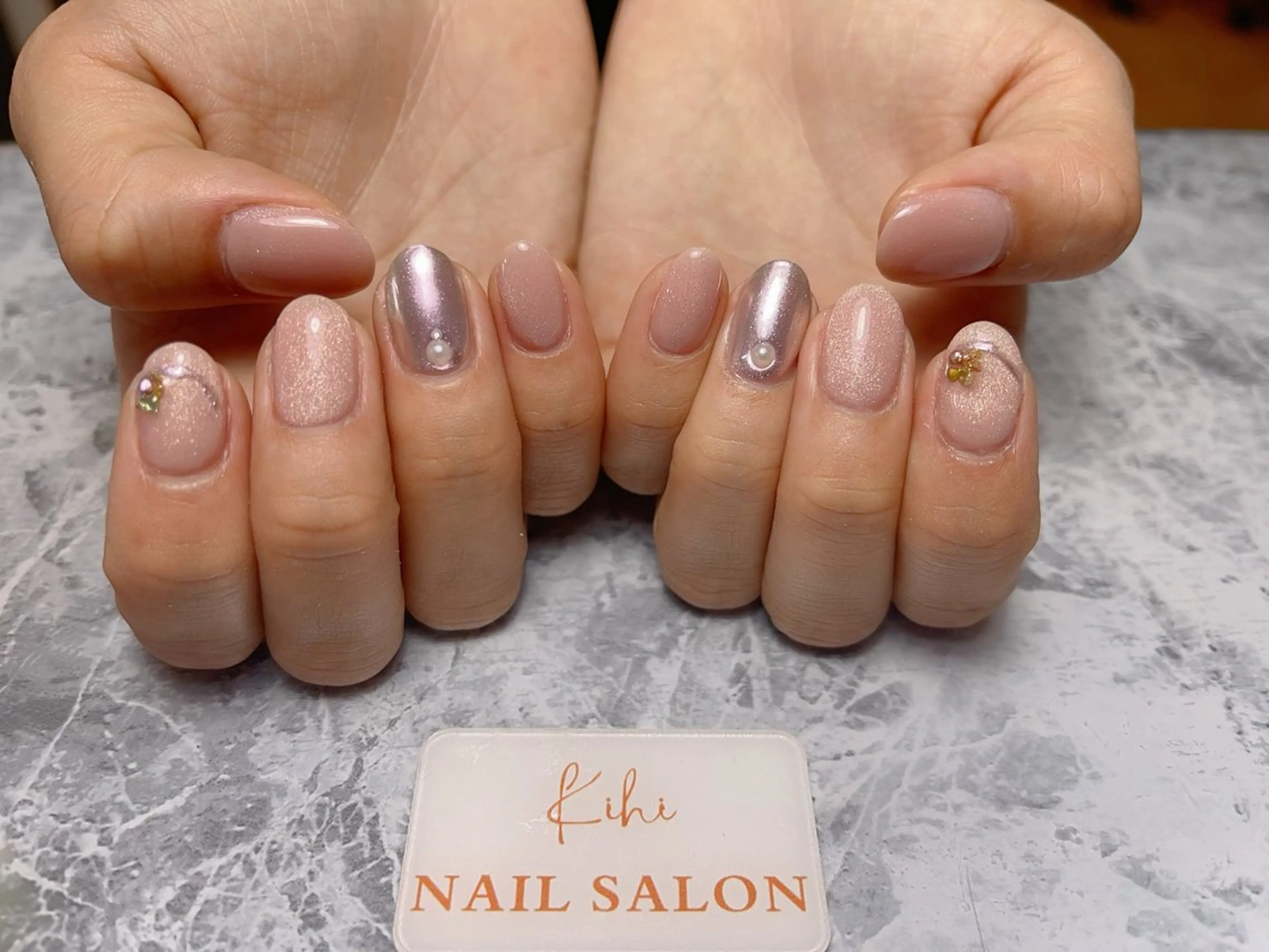 ネイル アートネイル フレンチネイル ジェルネイル グラデーション 韓国ネイル ハンドネイル ハンドケア さくら💮💮 【オフ無料】のネイルデザイン