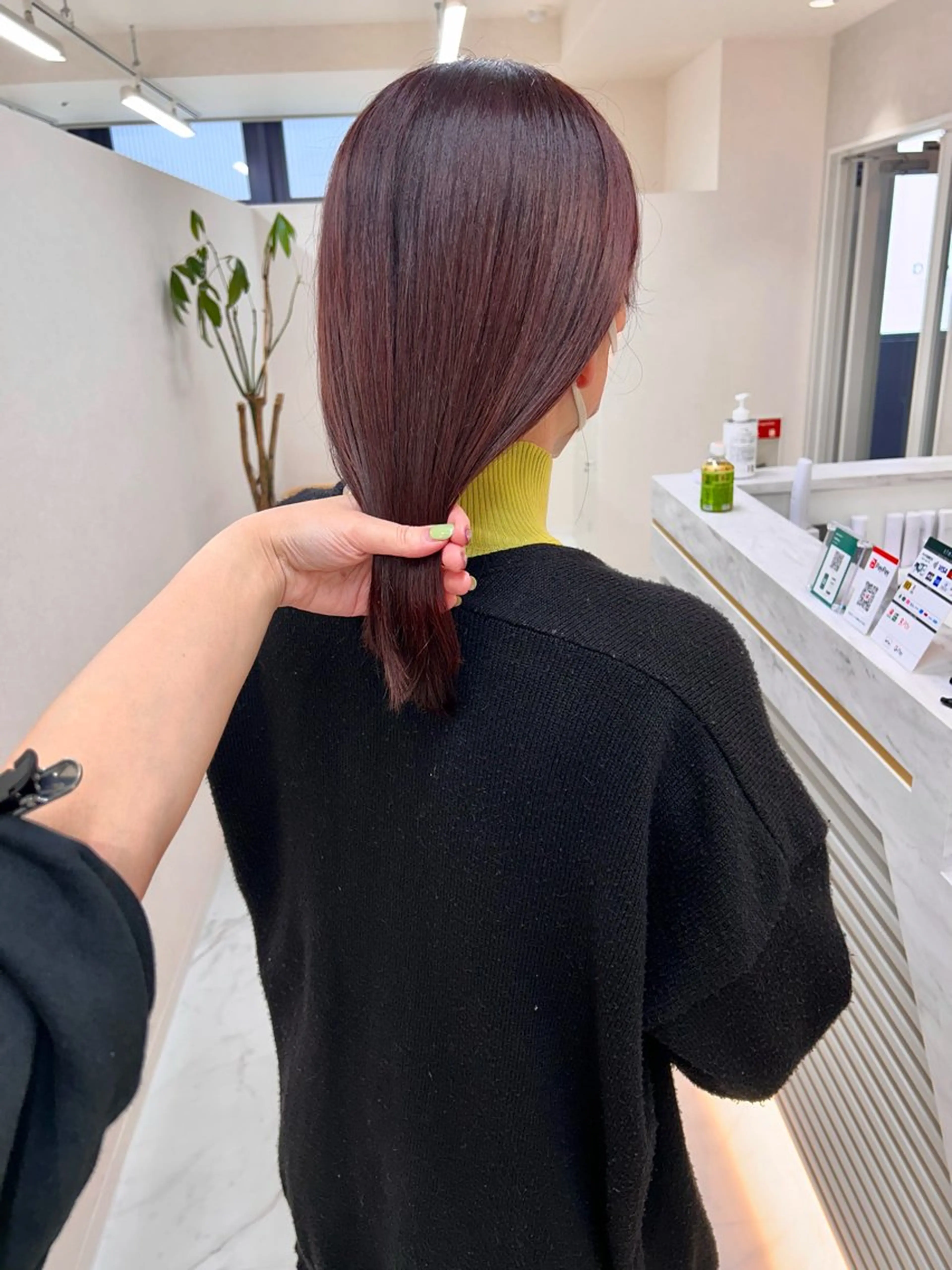 ミディアム カラー ブラウンカラー レッドカラー レッドブラウン Saori / さおりのヘアスタイル