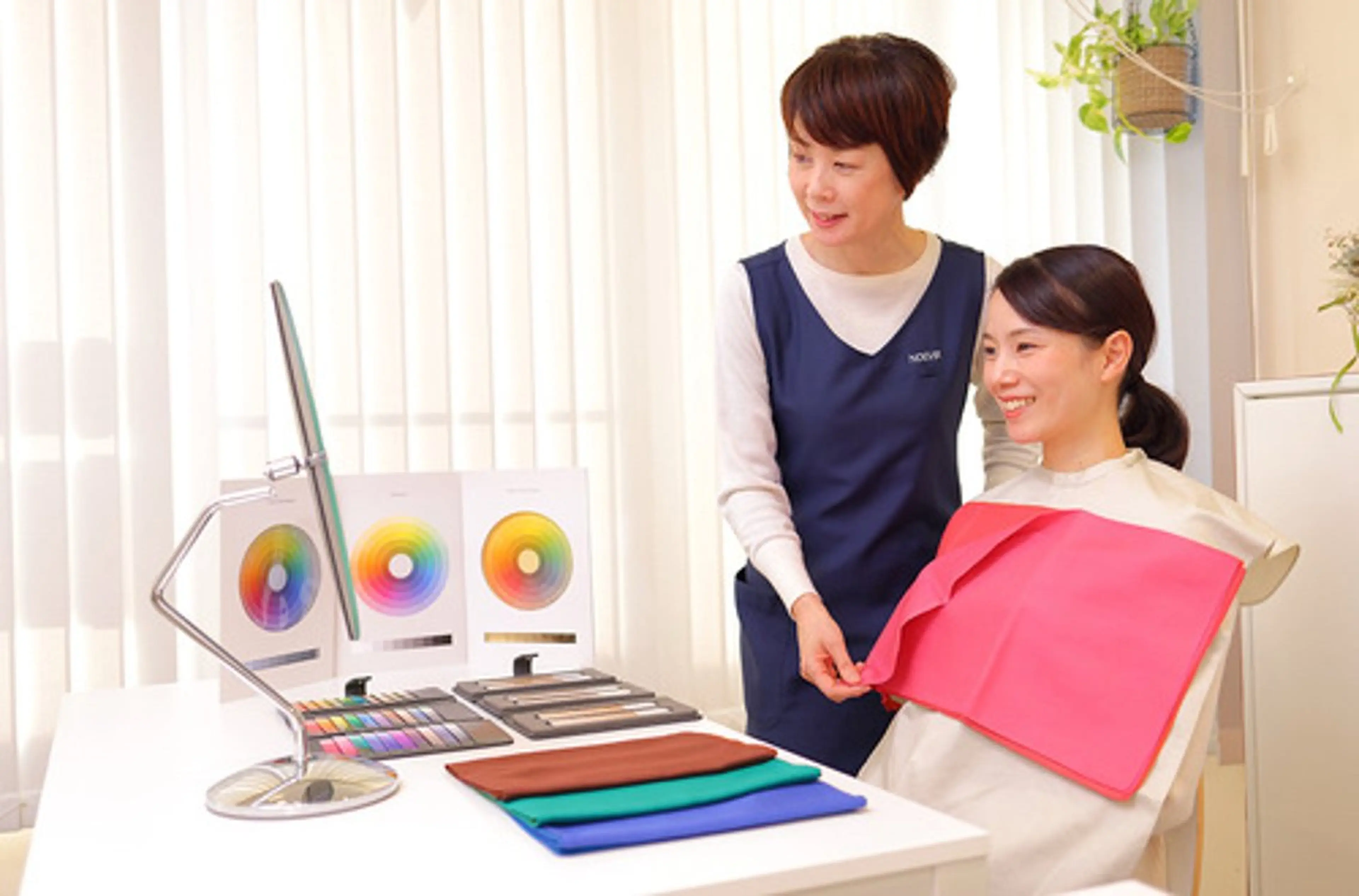 日本人に似合うカラー診断【ペア診断】の写真