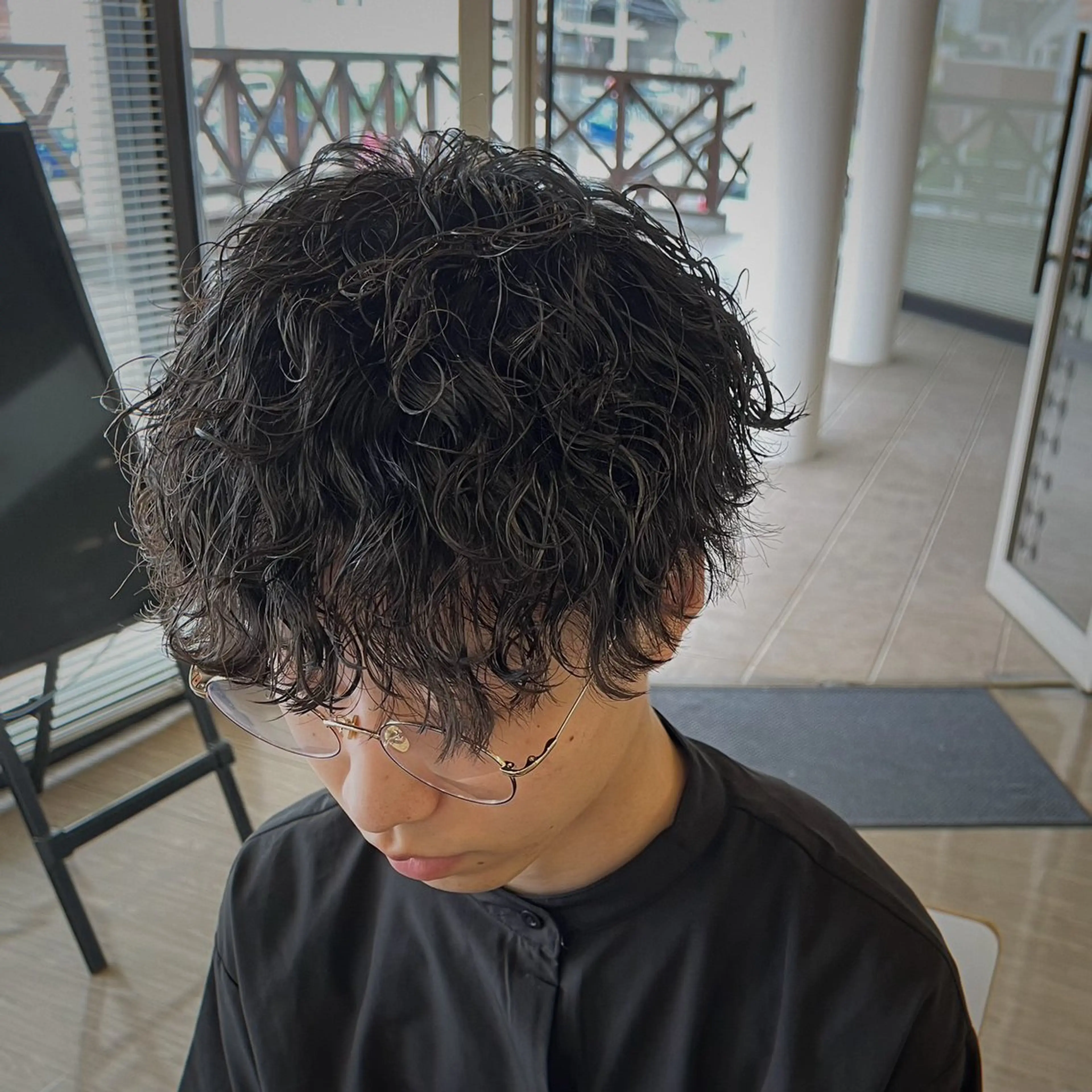 ショート パーマ メンズ メンズパーマ 波巻きパーマ カット パーマ トリートメント TORAYA所属・メンズカット/ hattoriのヘアスタイル