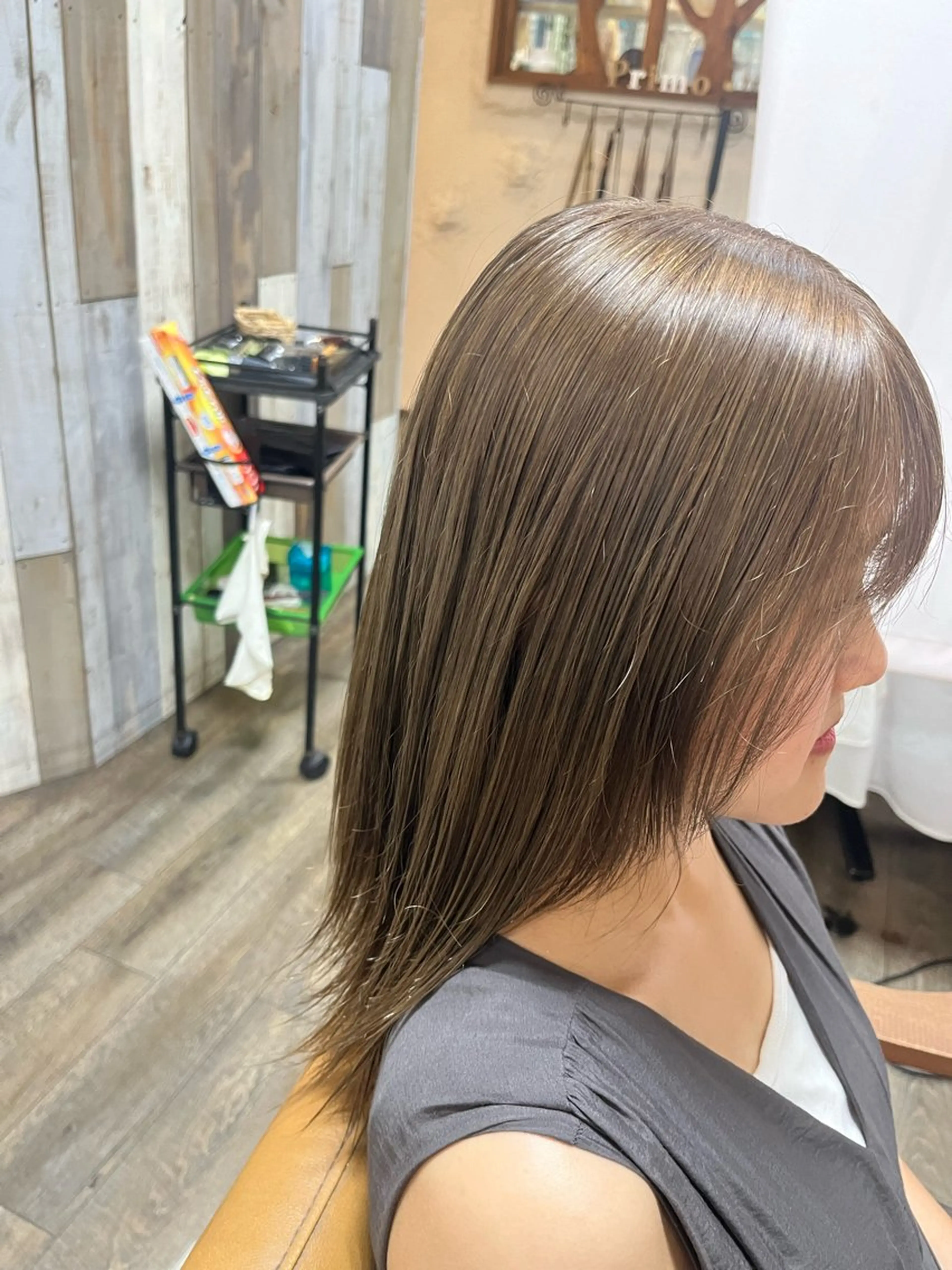 カラー 杉野 まみのヘアスタイル