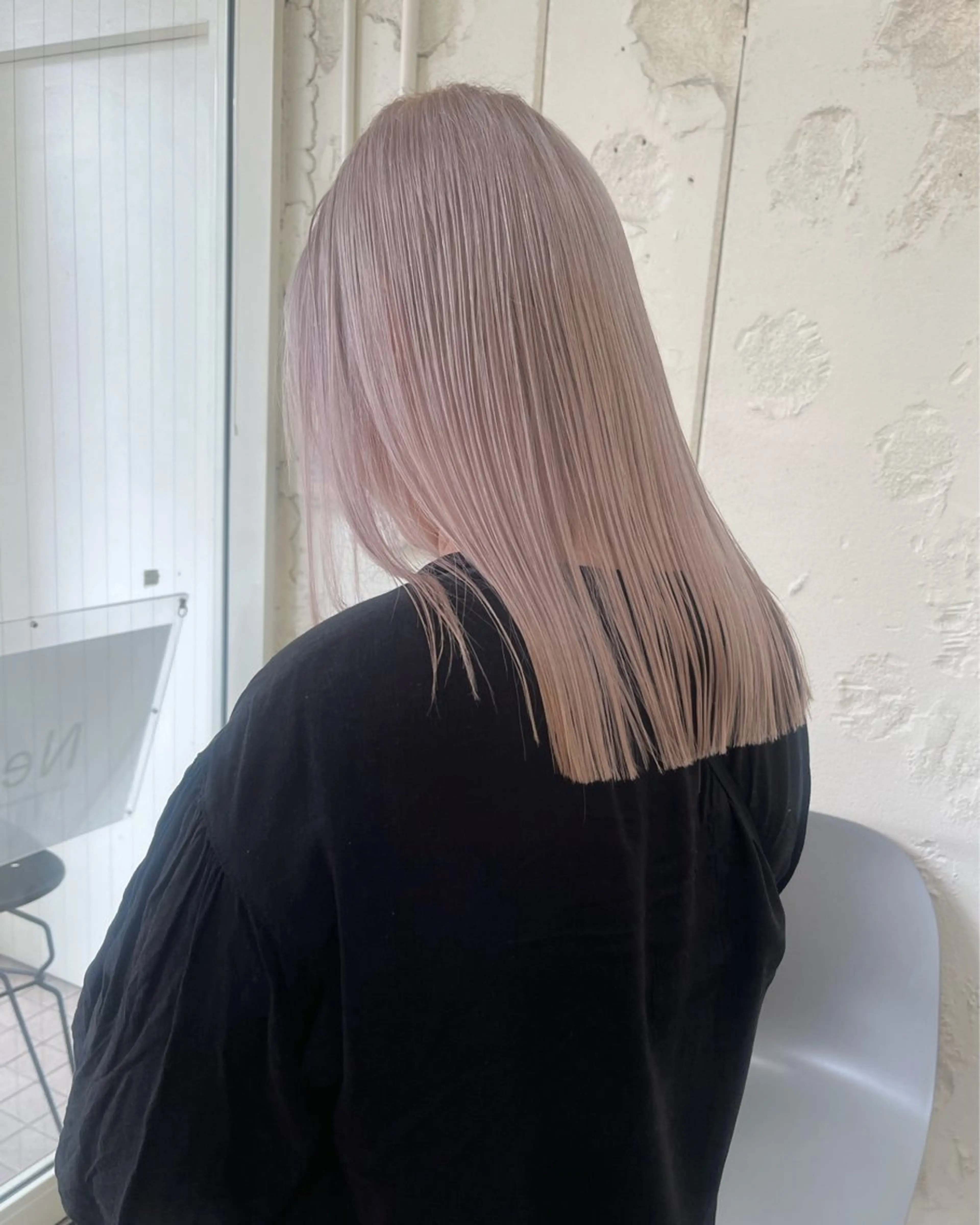 セミロング カラー ベージュカラー ブリーチ ホワイトベージュ トリートメント ハイトーン🦢 Natsumiのヘアスタイル