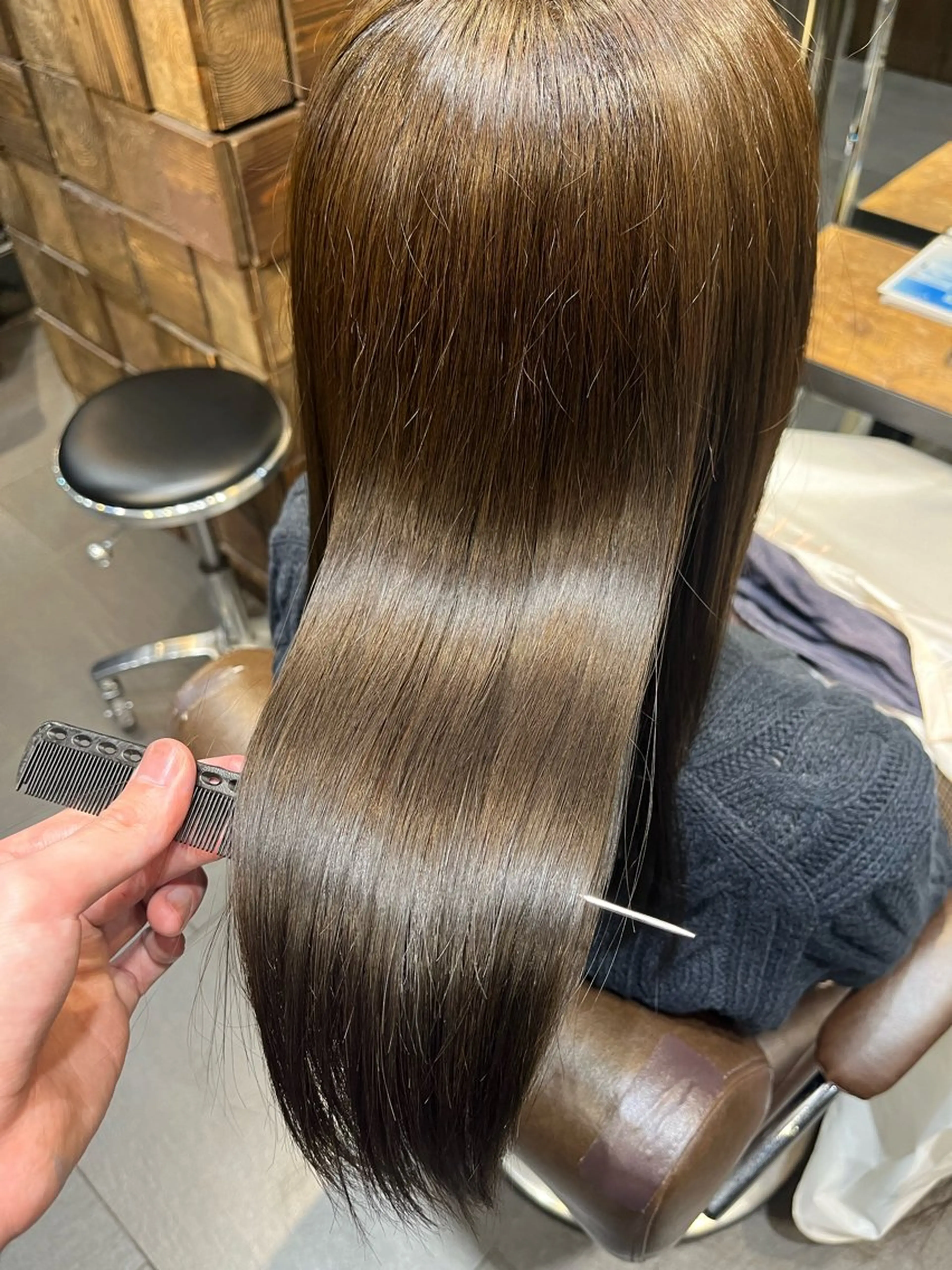 セミロング カラー ベージュカラー オリーブベージュ 顔周りカット レイヤーカット カット ヘアカラー トリートメント MINX GINZA所属・メンズカット/ パーマ/安田憲哉のヘアスタイル