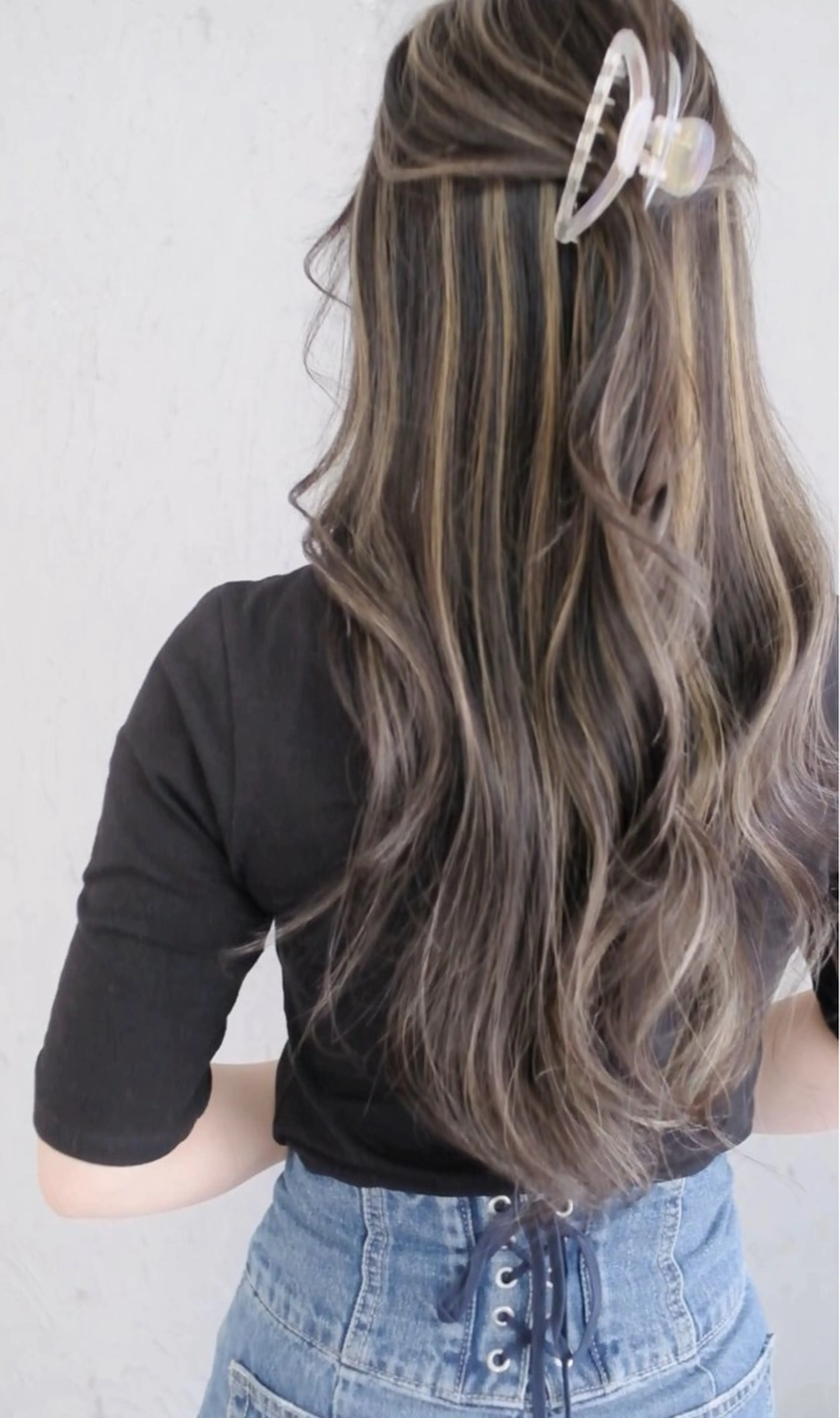 ロング カラー デザインカラー ハイライトカラー ハイライト ヘアカラー Mariana/ 鶴原-ハイライトのヘアスタイル