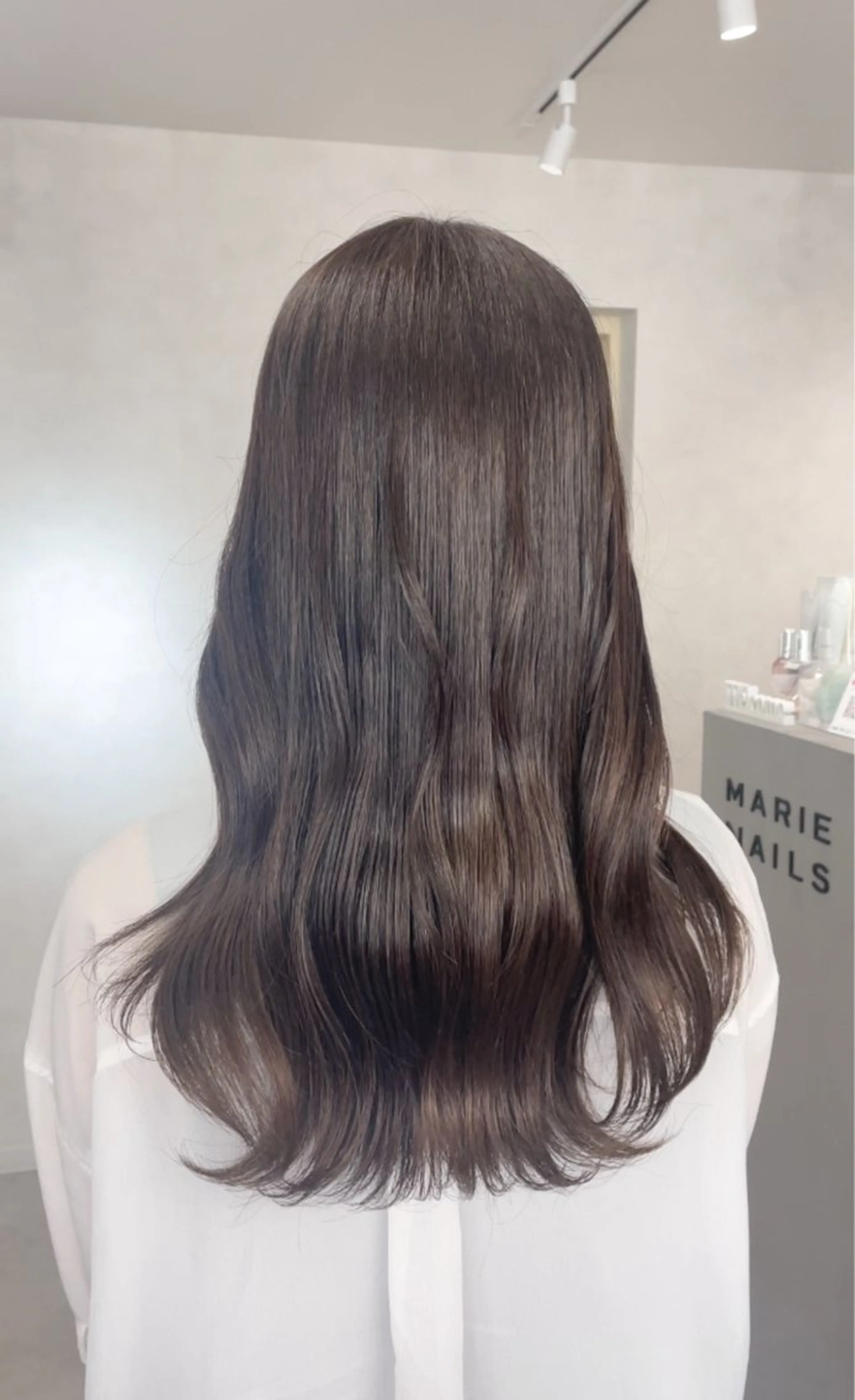 セミロング ヘアカラー トリートメント 田中 蓮華のヘアスタイル