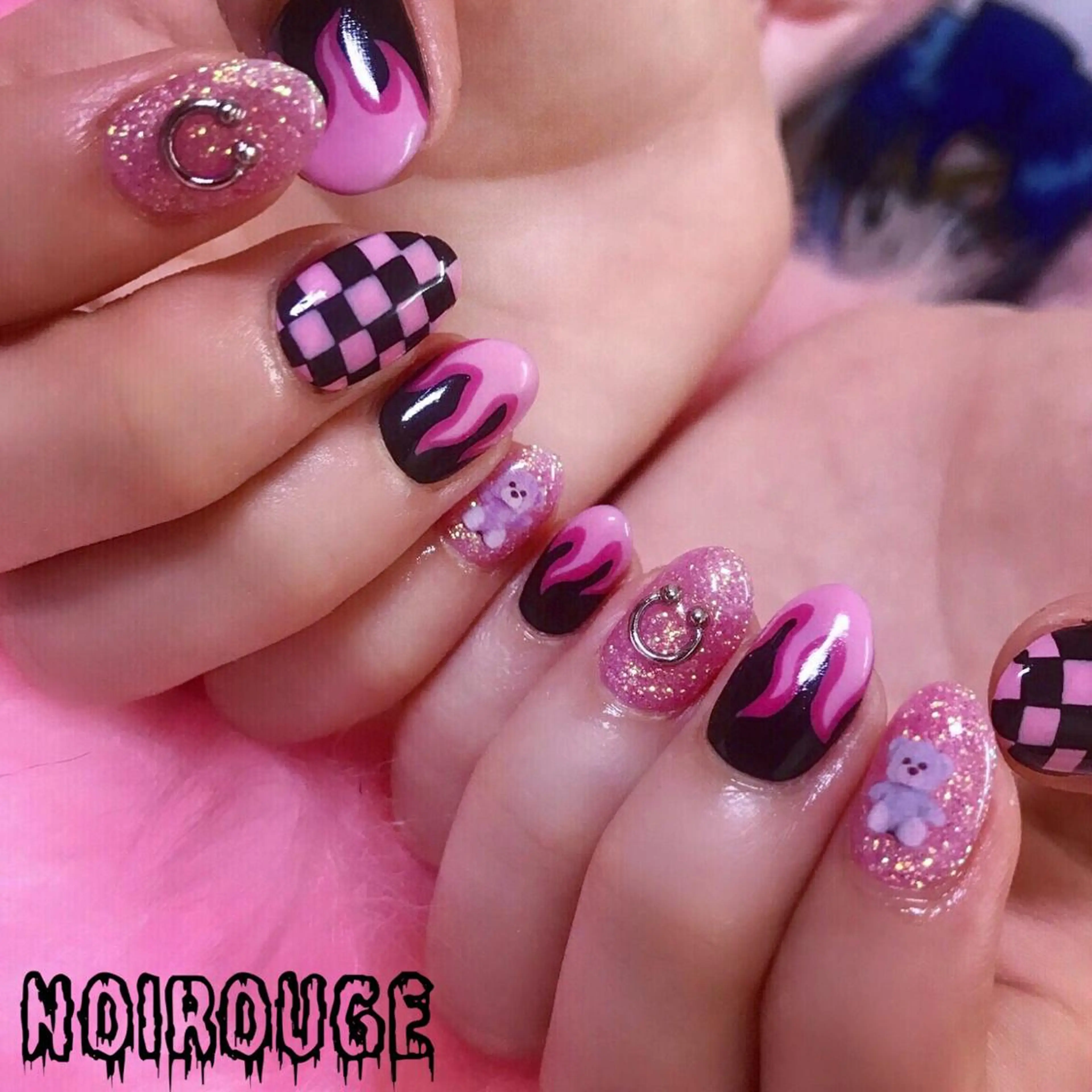 ネイル NOIROUGE所属・NOI ROUGEのネイルデザイン