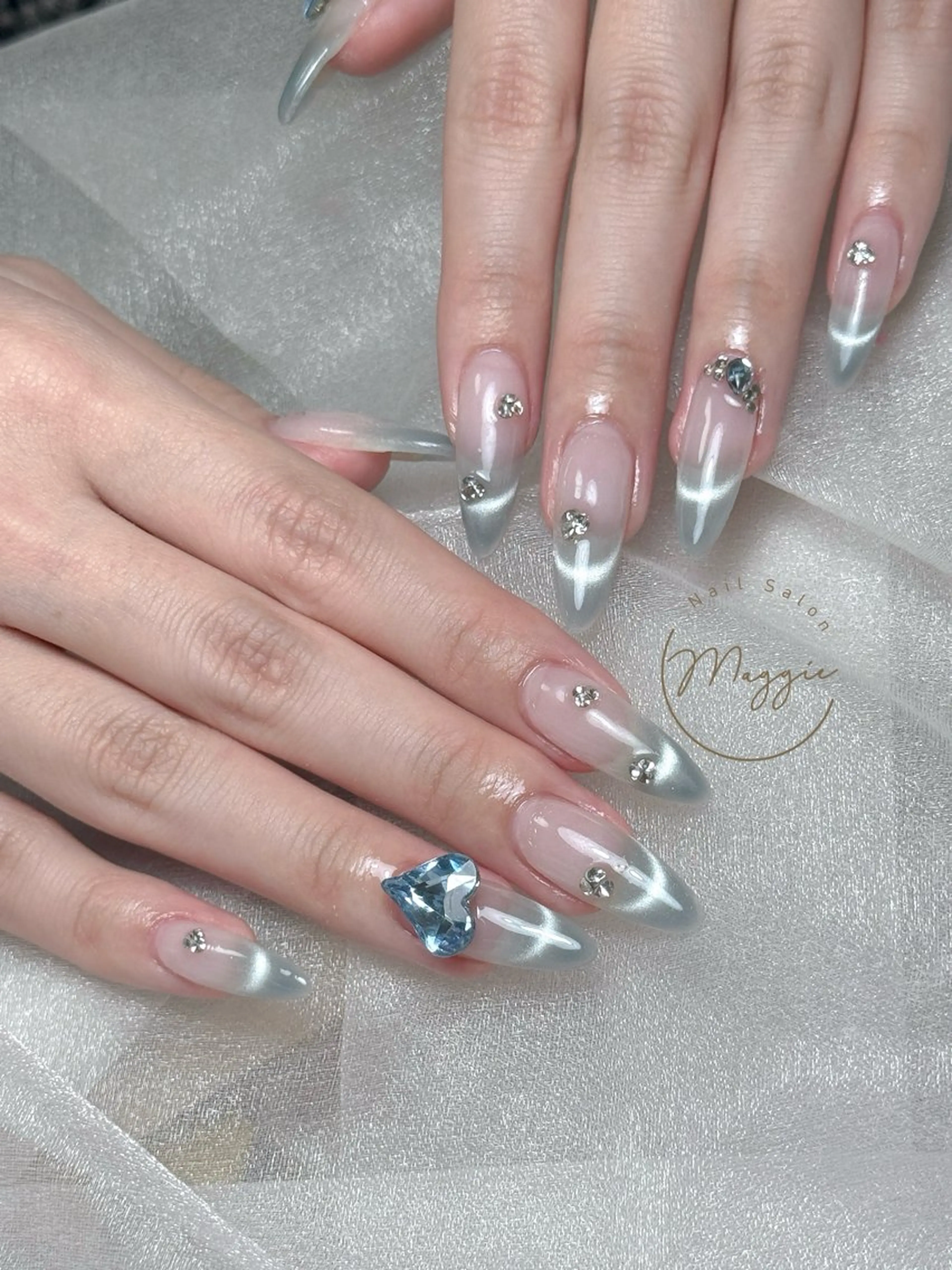 ネイル Maggie Nail🦩のネイルデザイン