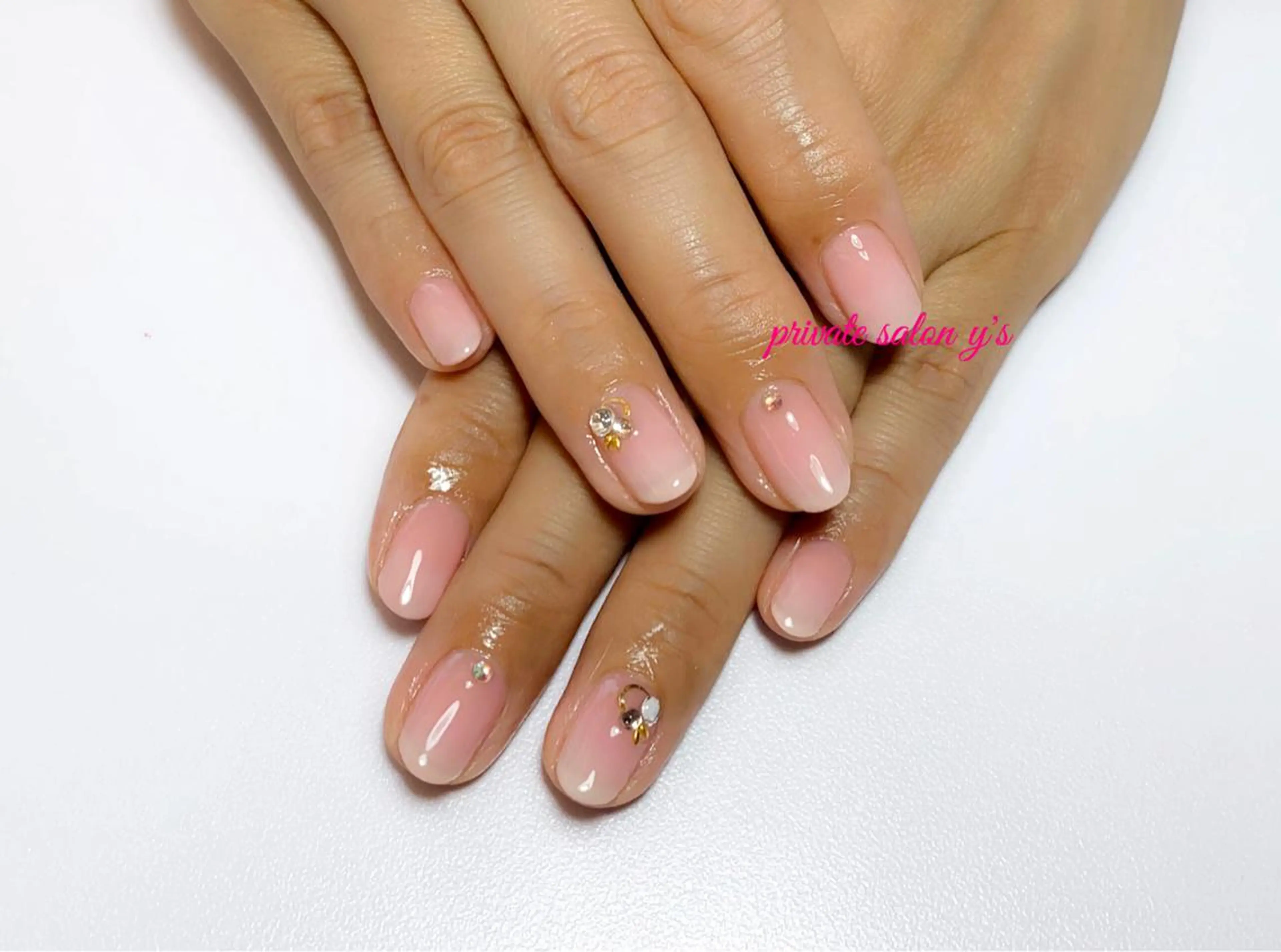 ネイル y' sのネイルデザイン