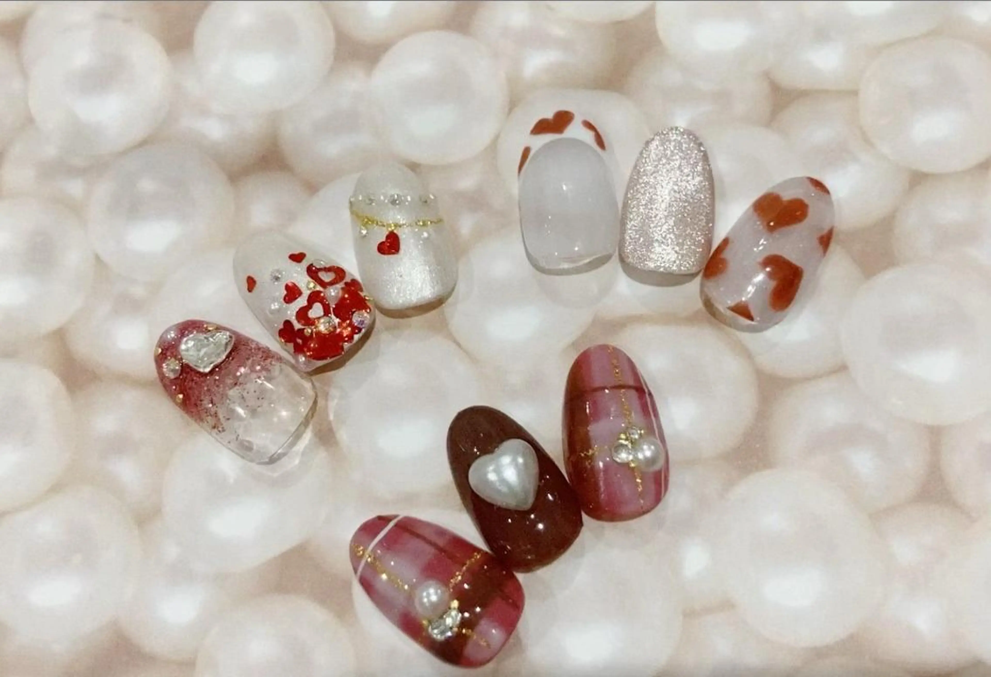 ネイル マツエク・マツパ アイブロウ 韓国風マツエク パリジェンヌラッシュリフト まつげパーマ ワンホンマツエク 長さ出し ハンドネイル Nail&eye Belire 新宿のネイルデザイン