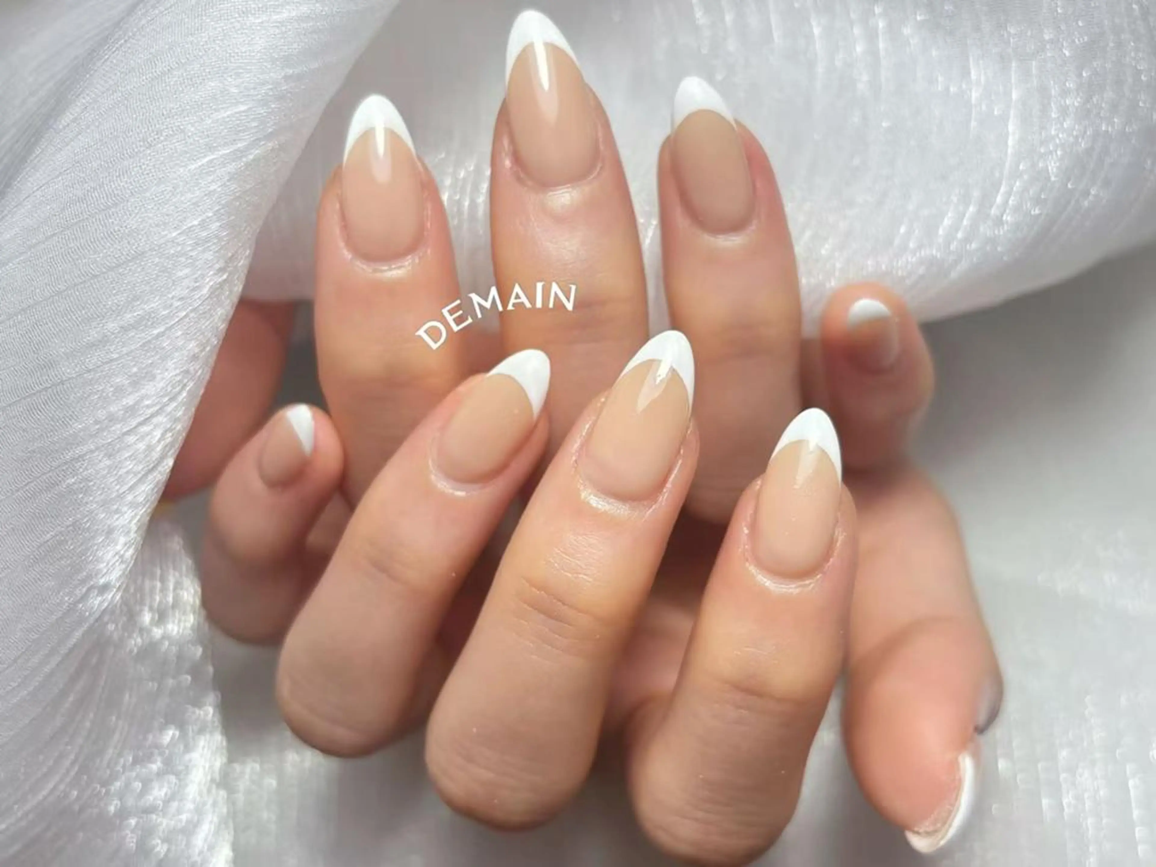 ネイル ハンドネイル ハンドケア DEMAIN- ERIのネイルデザイン