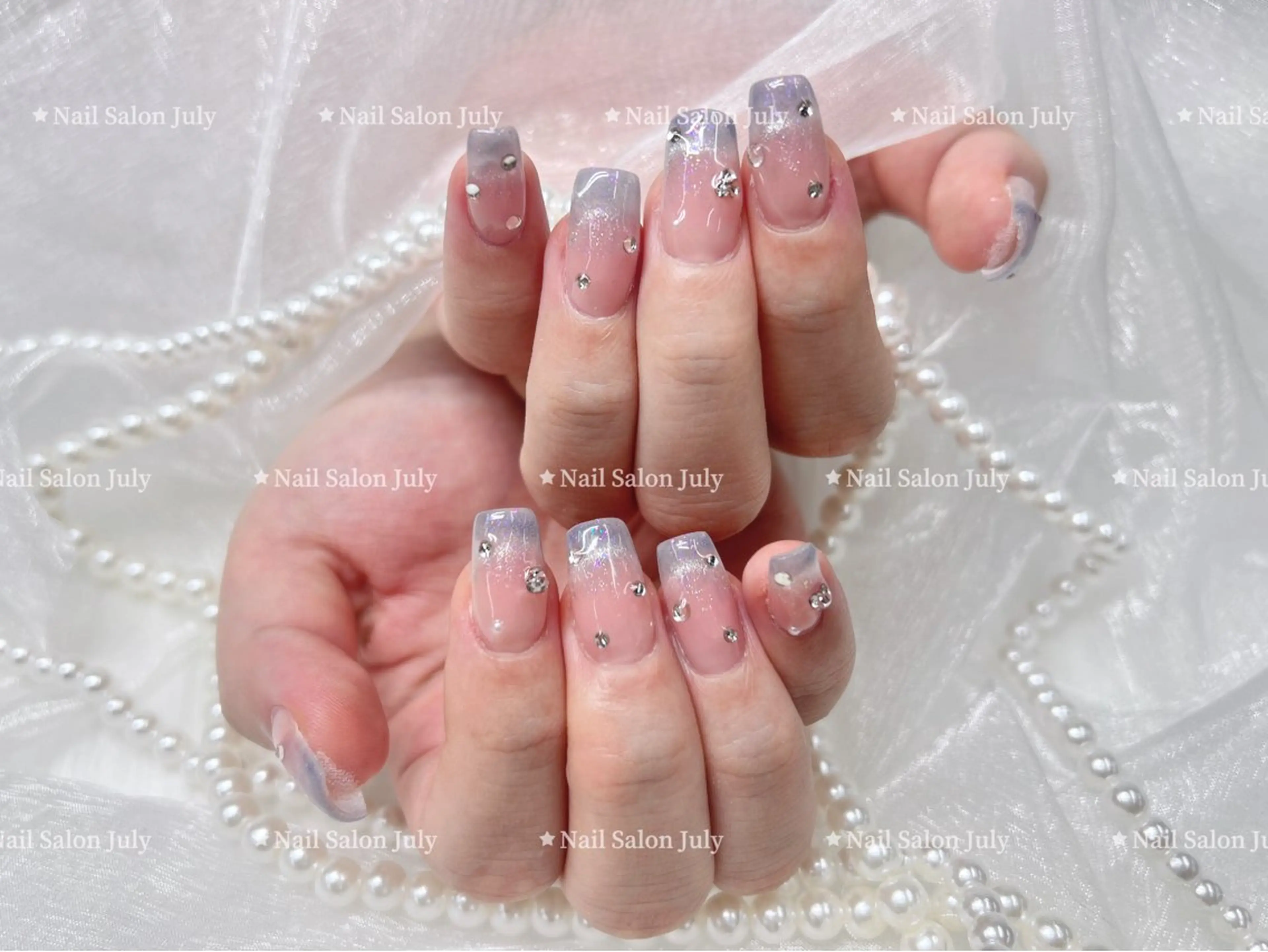 ネイル アートネイル オーロラネイル ジェルネイル ガーリー キラキラネイル July モモのネイルデザイン