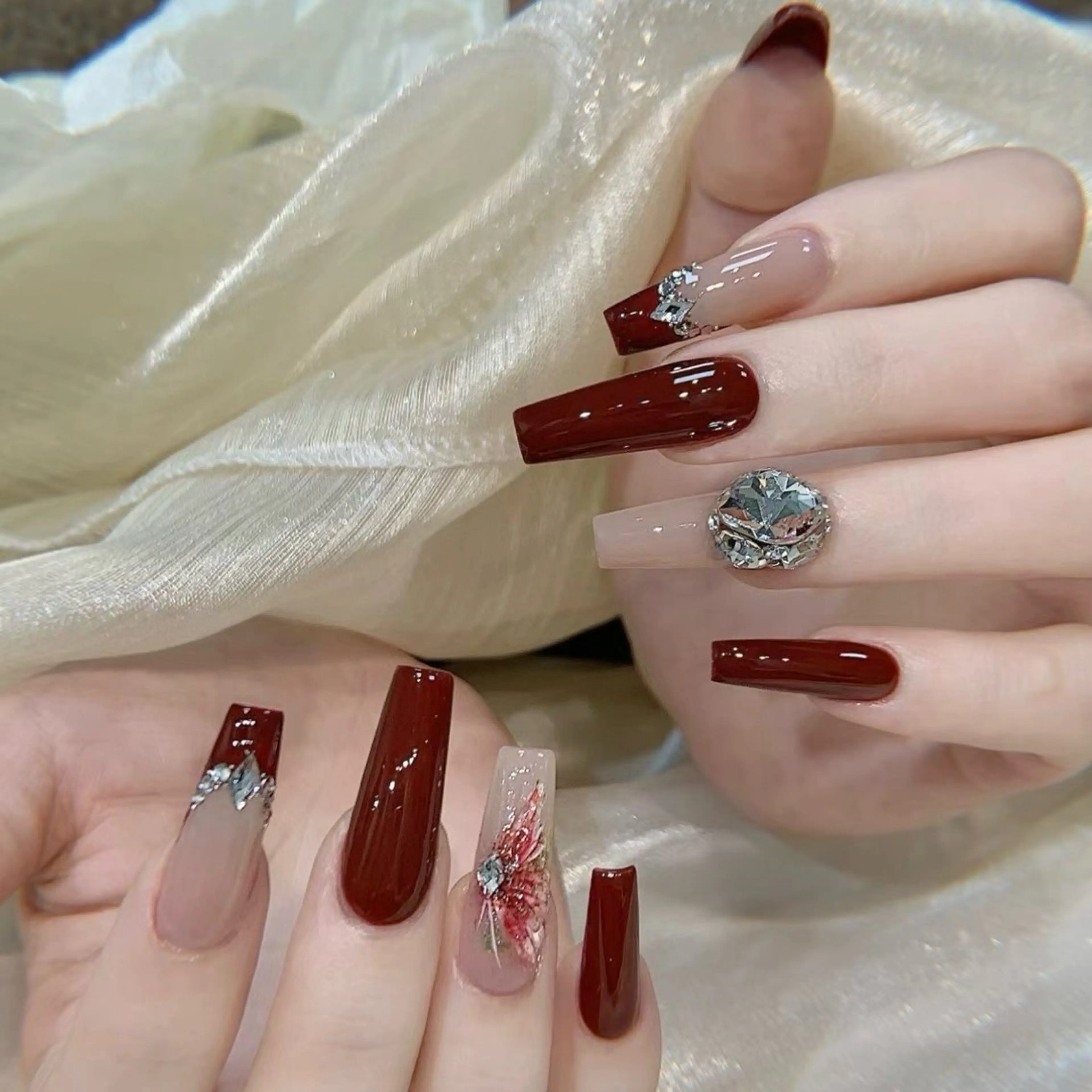 ネイル マギー ネイル🦋のネイルデザイン