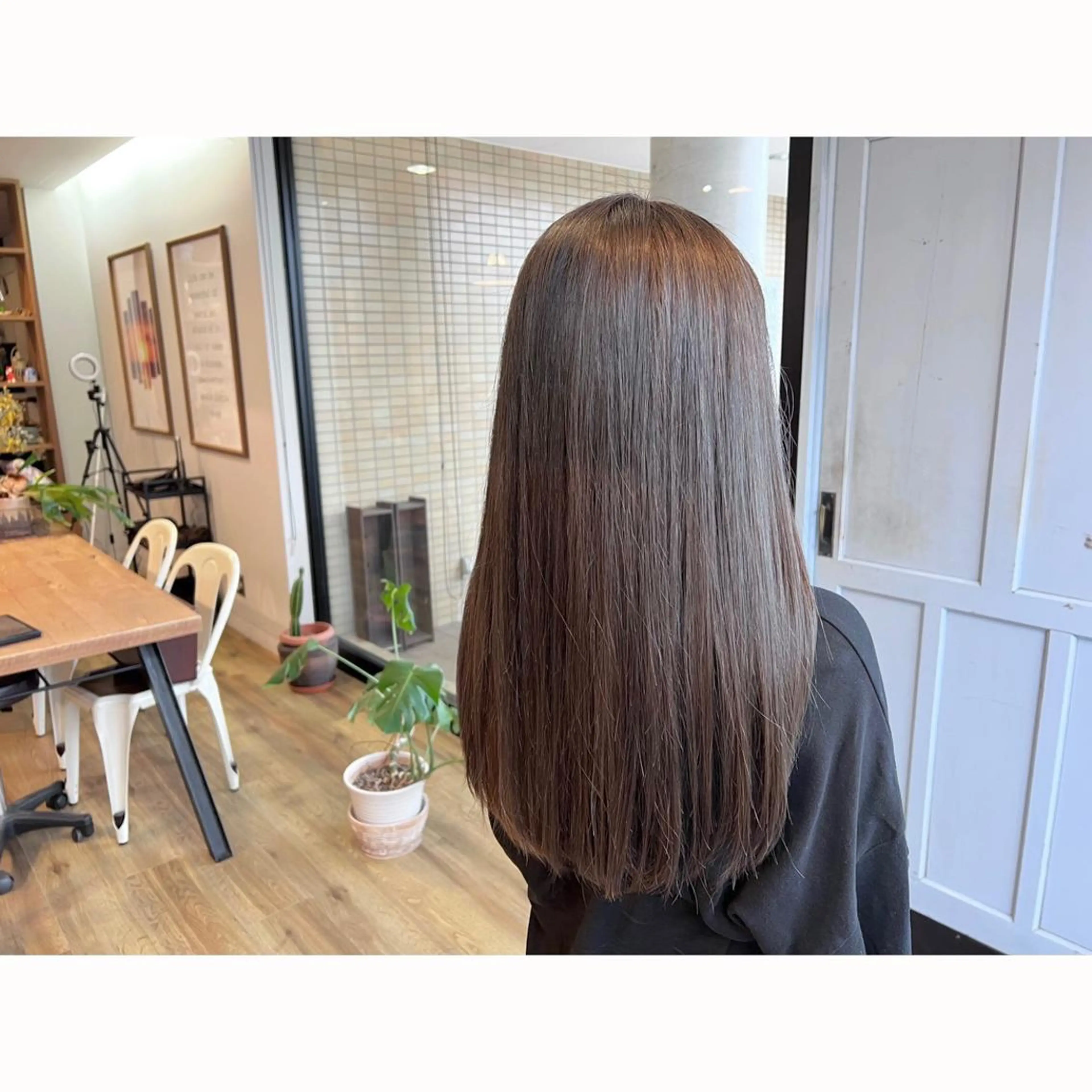 ロング カラー ブリーチ ブラウンカラー ヘアカラー トリートメント ツキダテ ユイのヘアスタイル