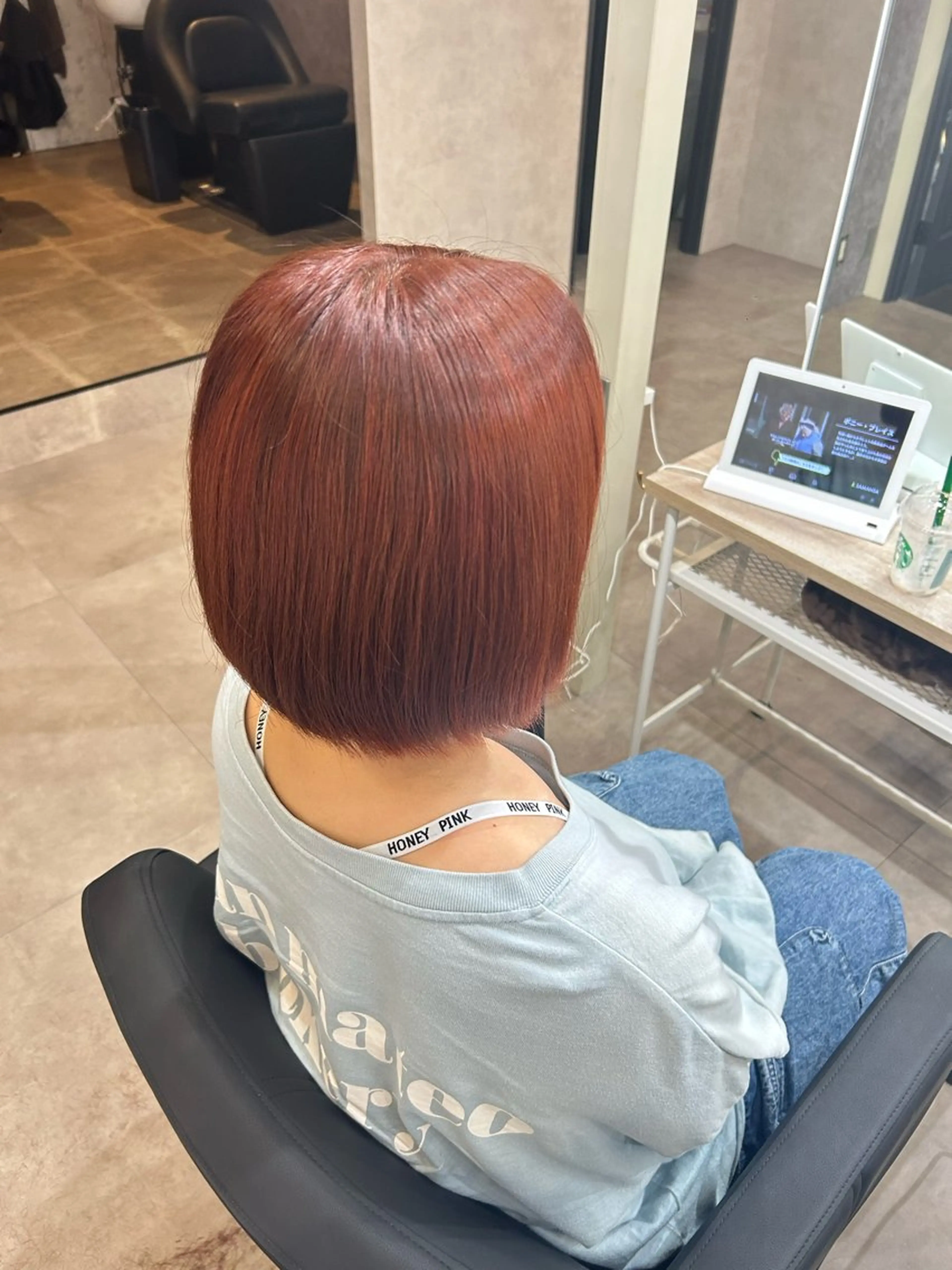 カラー カット ヘアカラー トリートメント 上島 愛永のヘアスタイル