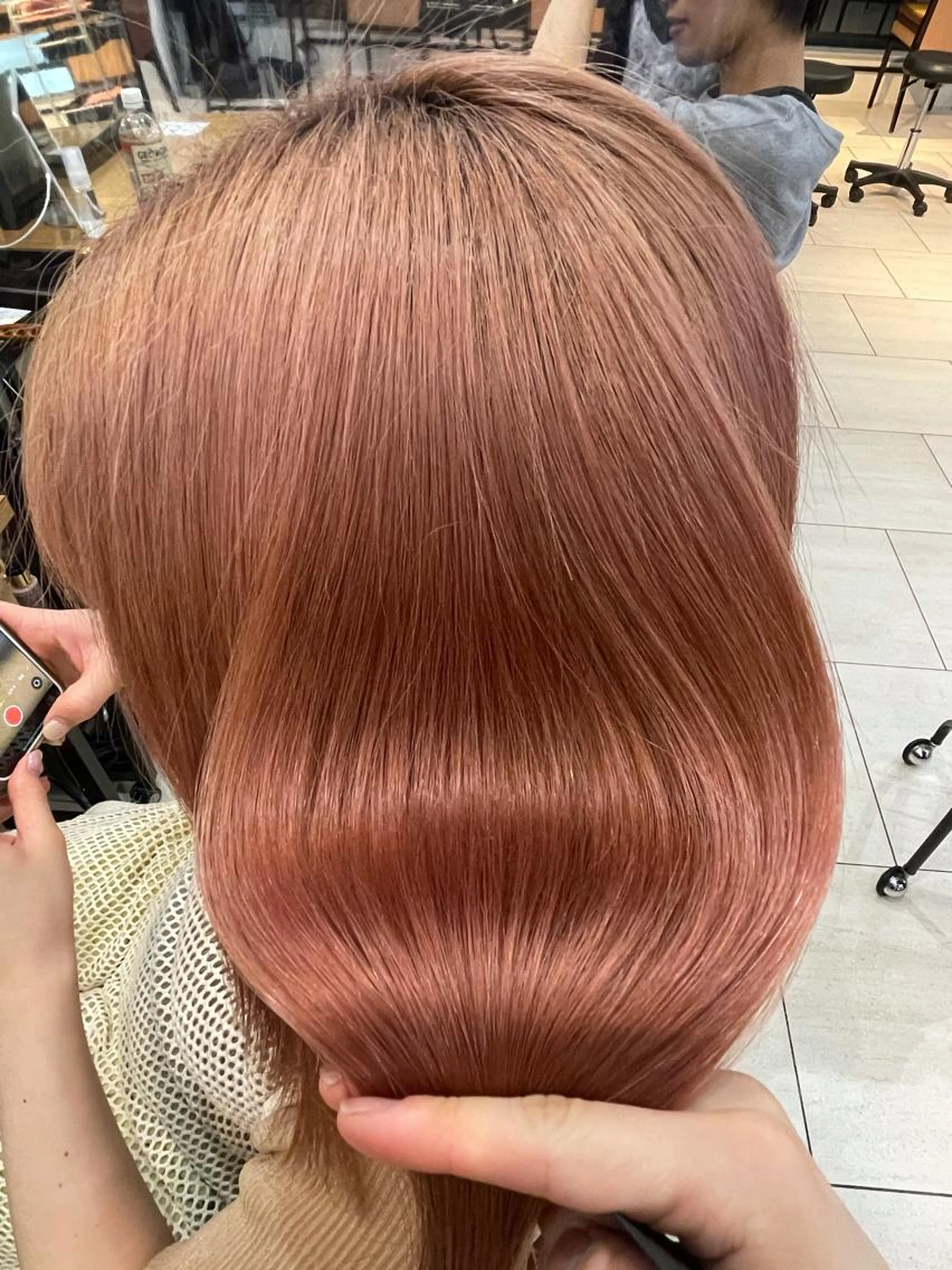 【美髪メニュー】酸性トリートメント《髪質改善》　　　　　　　　　　　　　🧚🏼‍♀️ずっと触りたくなる驚きのサラ髪への写真