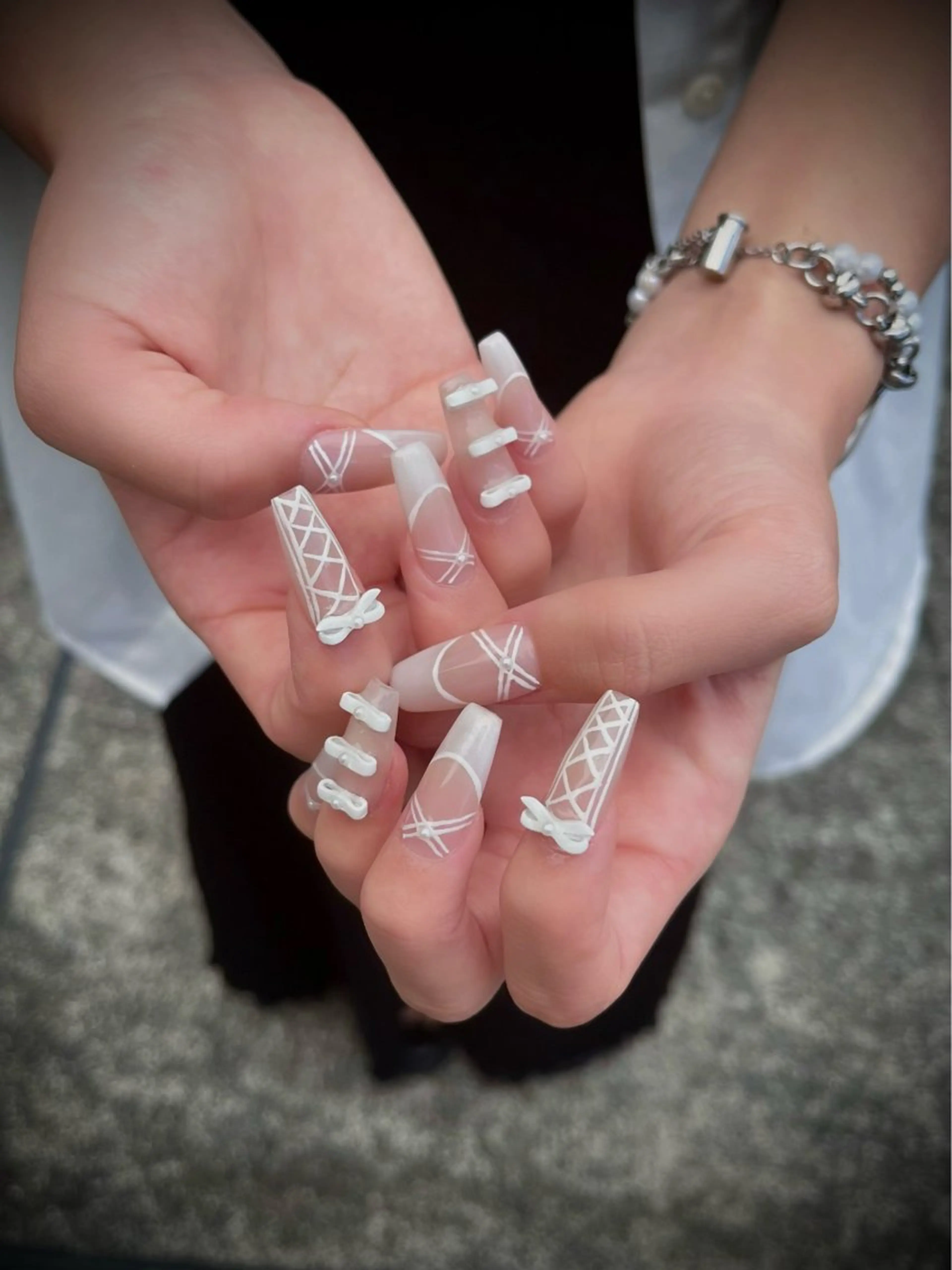 ネイル フットネイル キラキラネイル マグネットネイル ワンカラーネイル スカルプネイル nine.🦋 YUKOのネイルデザイン