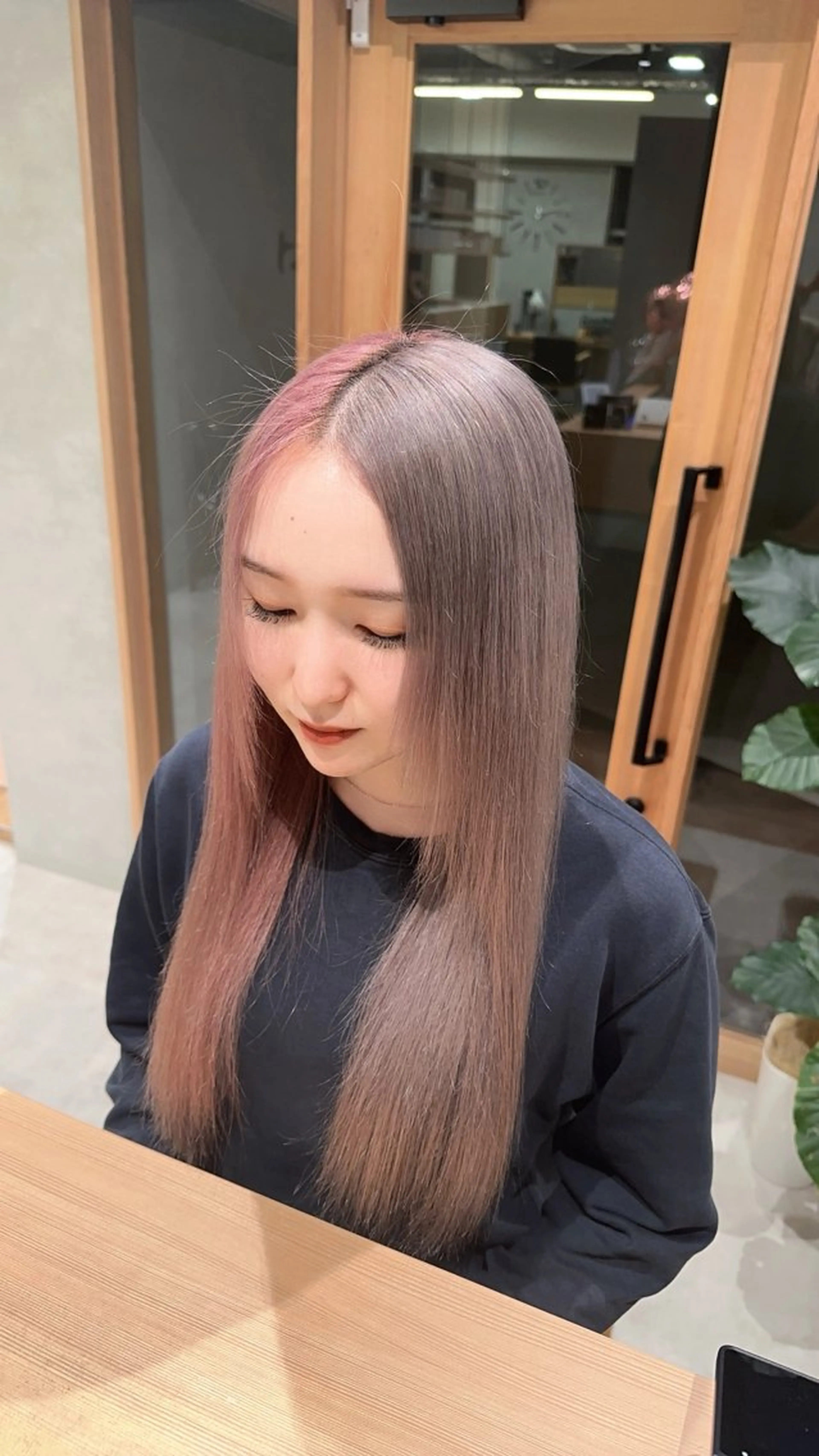 ロング カラー regalo 森重ユウのヘアスタイル