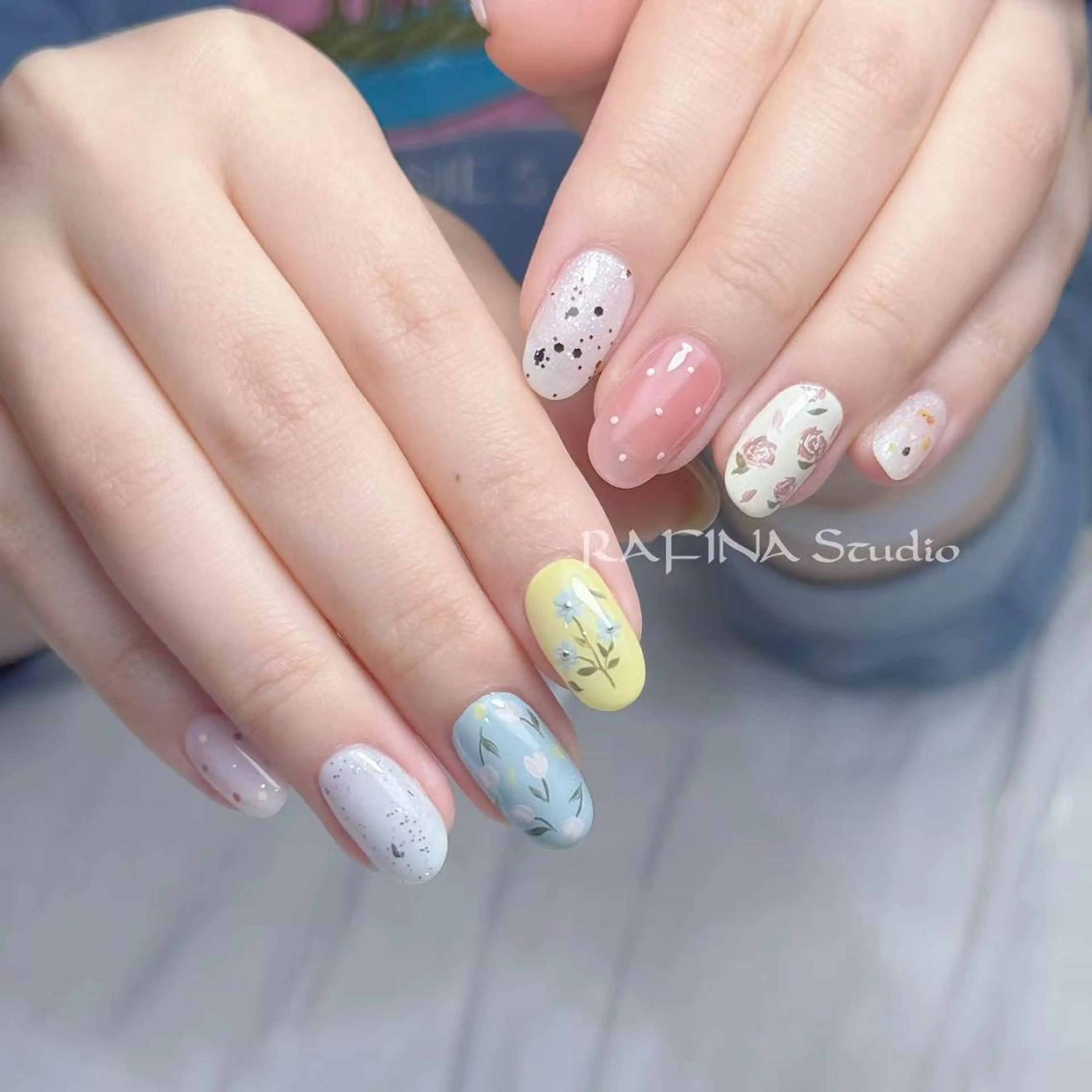 ネイル 桃香 Minaのネイルデザイン