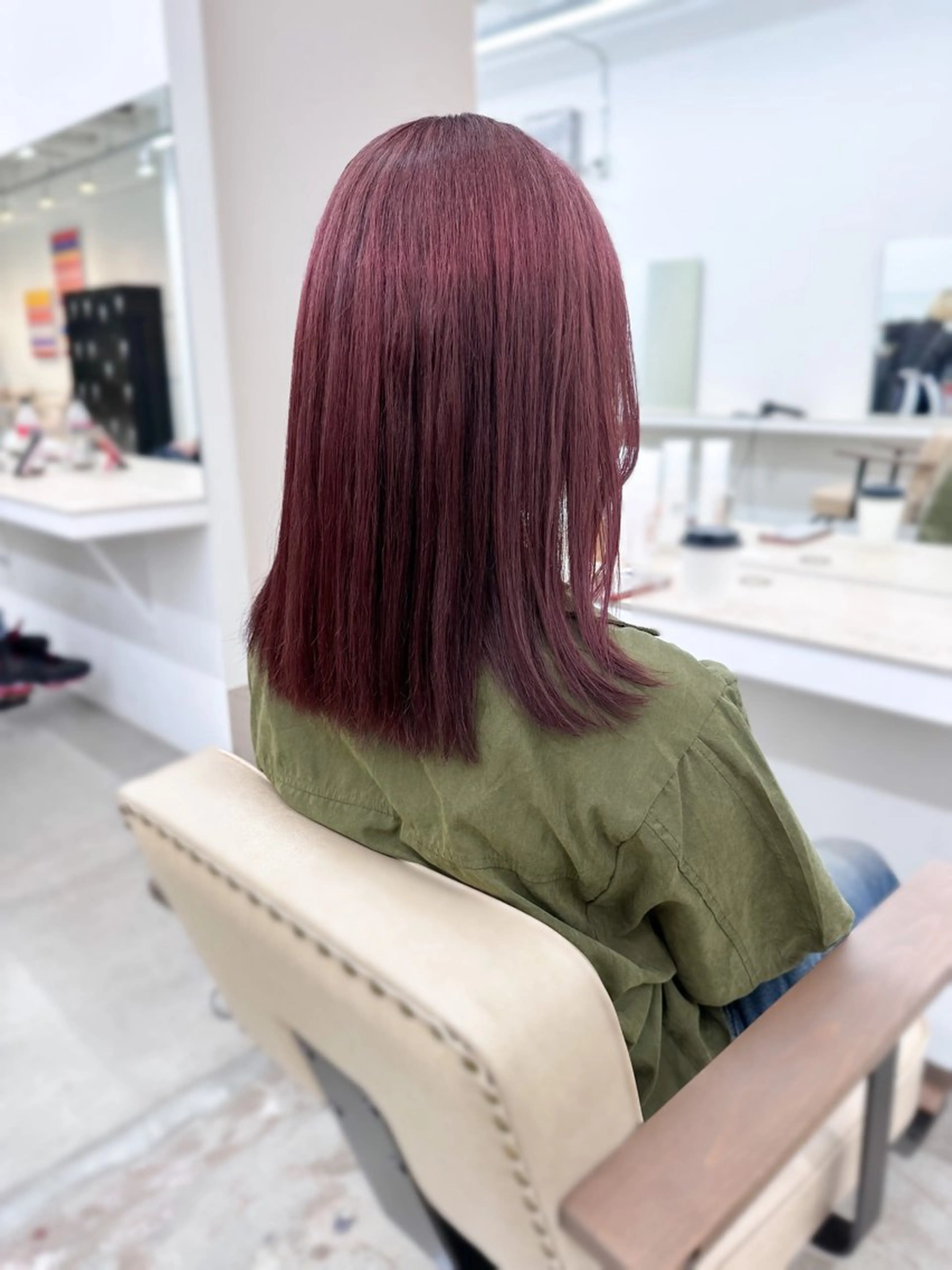 ミディアム カラー レッドカラー 🌼透明感艶カラー オリーブ🌼河村咲のヘアスタイル