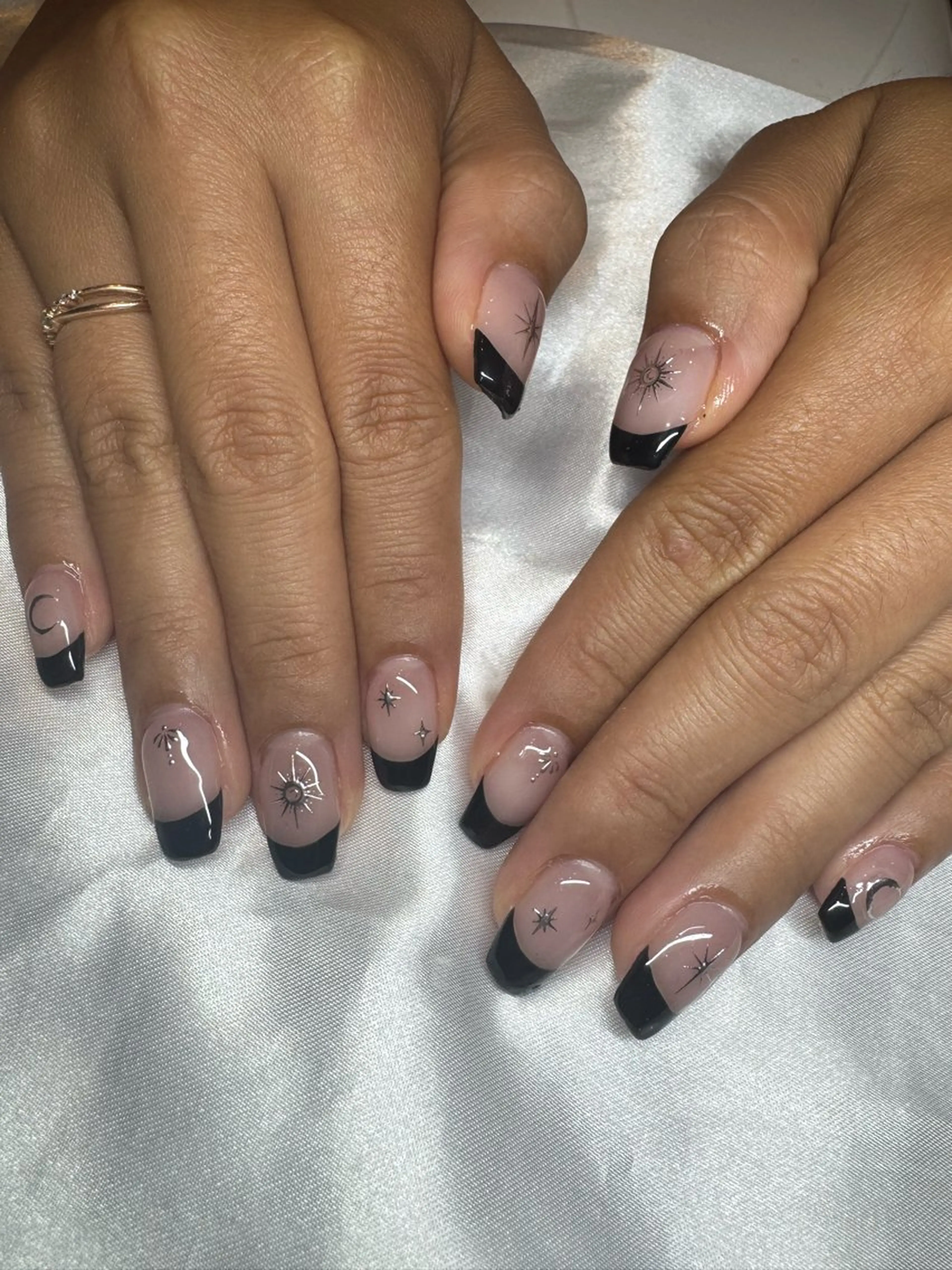 ネイル フットネイル 濱岡 咲のネイルデザイン