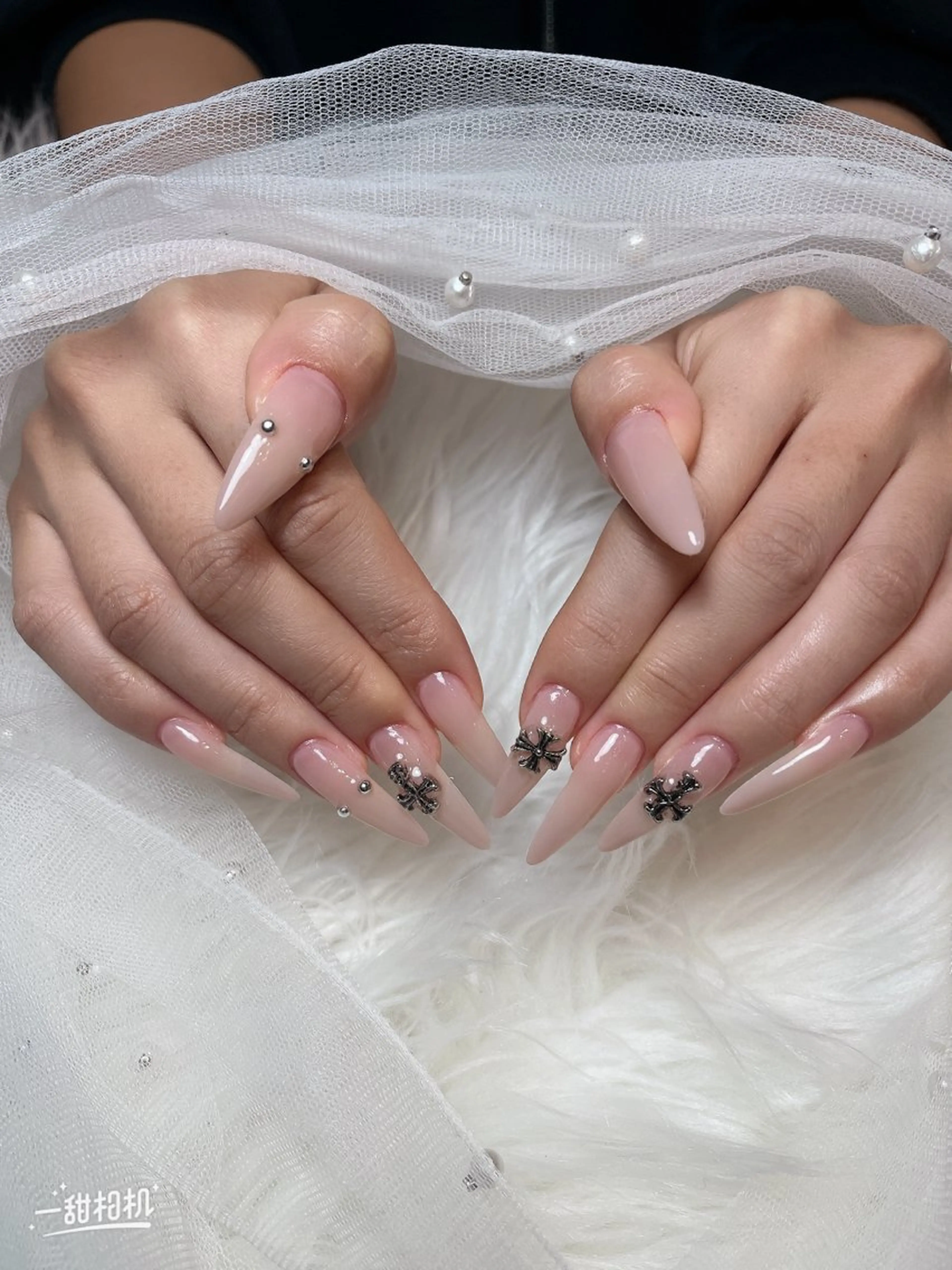 ネイル 長さ出し フレンチネイル グラデーション 卒業式 マグネットネイル ハンドネイル MIHANA ZENのネイルデザイン