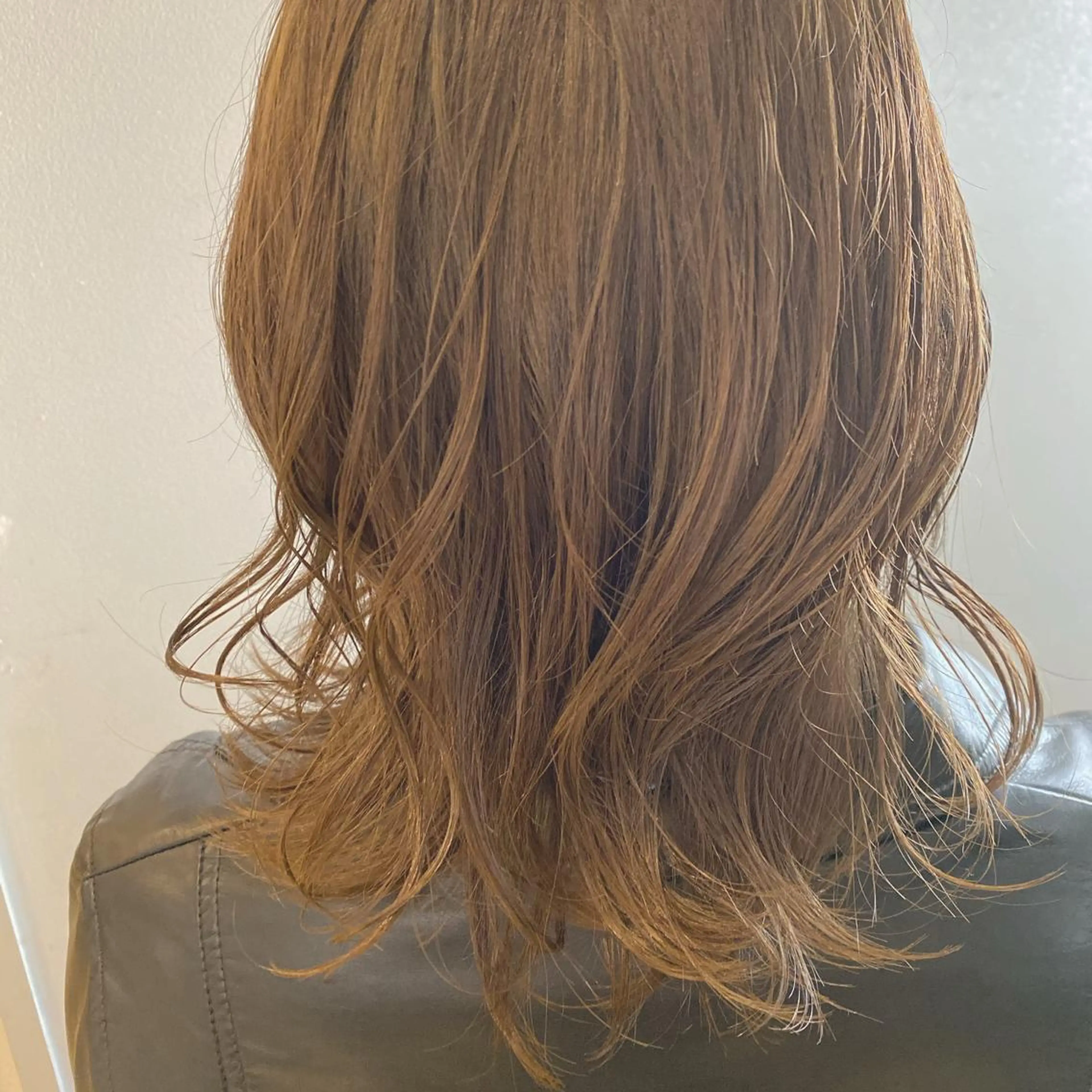 ミディアム カラー La  SHE's 天王寺店所属・マルヤマ リナのマツエク・マツパデザイン