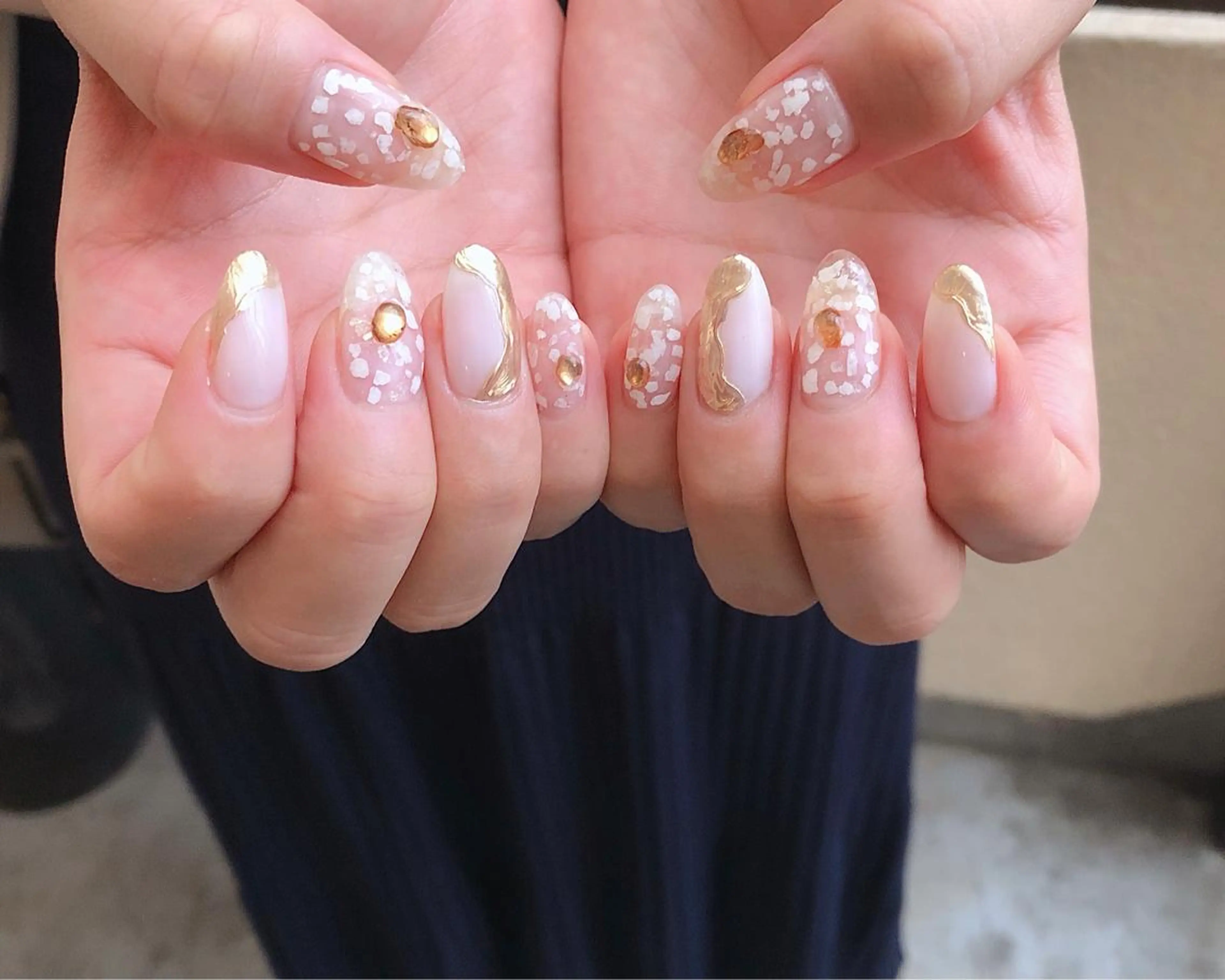ネイル ゴールド ホワイト ハンドネイル nail heron所属・saki_ nail heronのその他イメージ