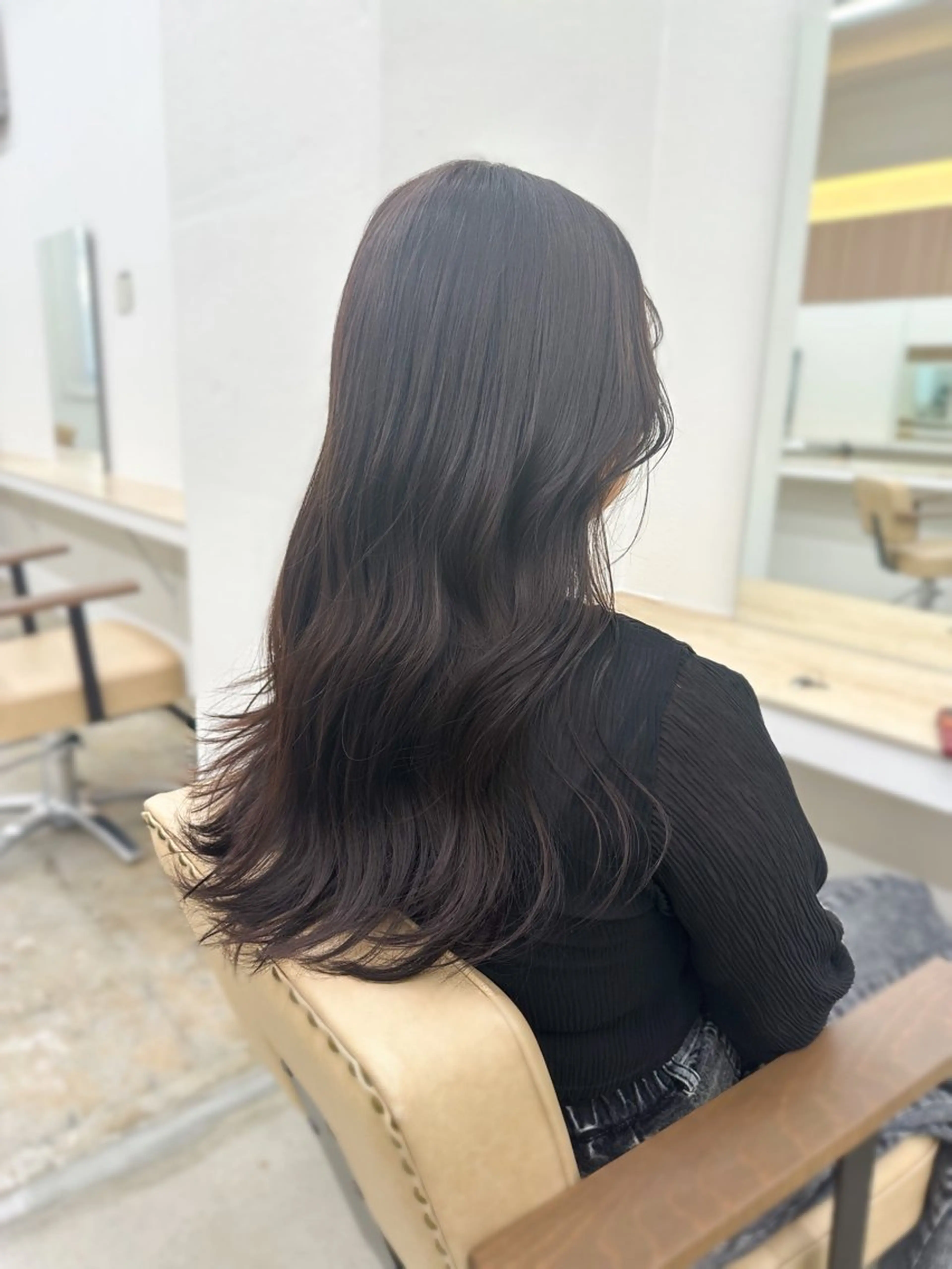 ロング カラー ベージュカラー 🌼透明感艶カラー オリーブ🌼河村咲のヘアスタイル