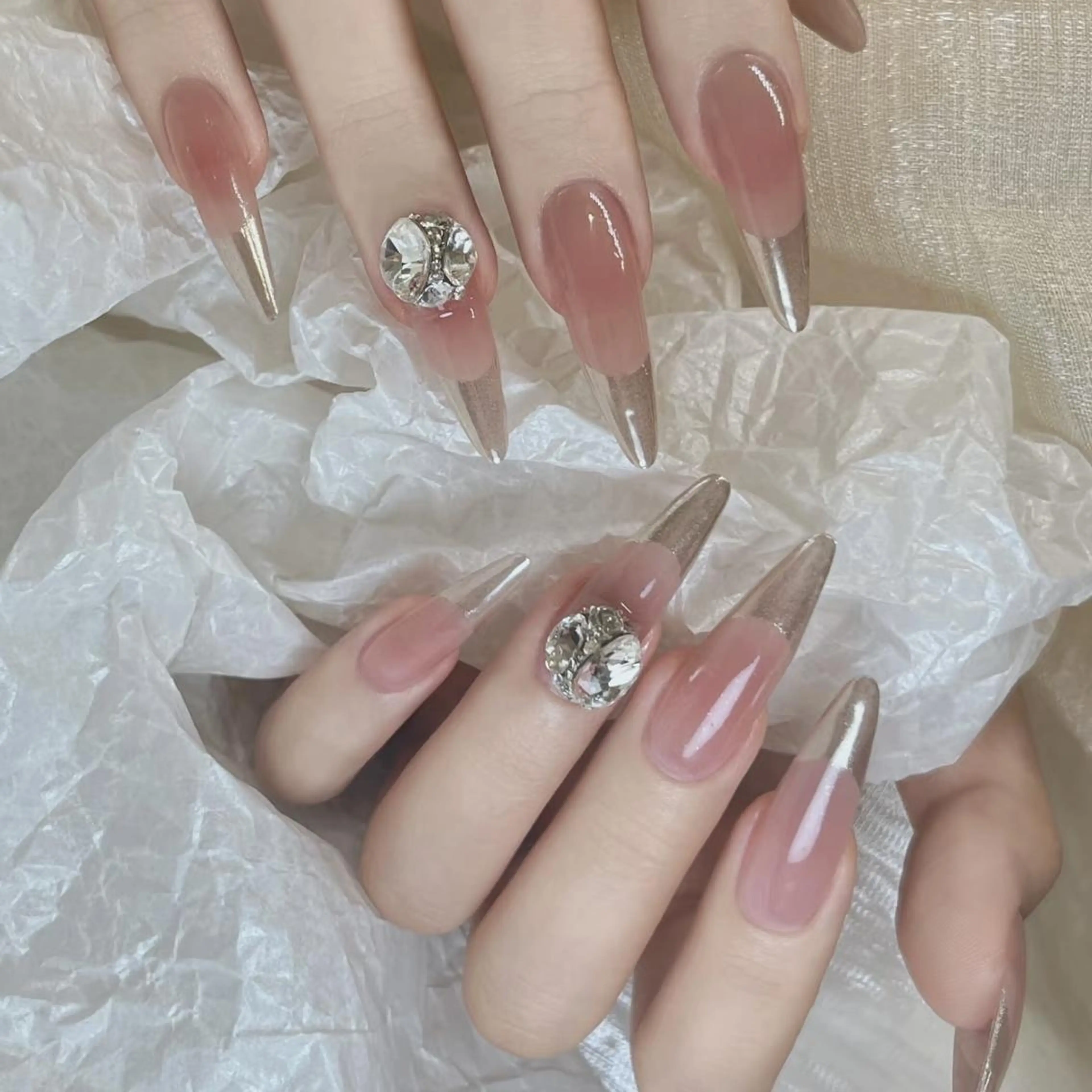 ネイル ハンドネイル ハンドケア 🍑 momo_nailのネイルデザイン