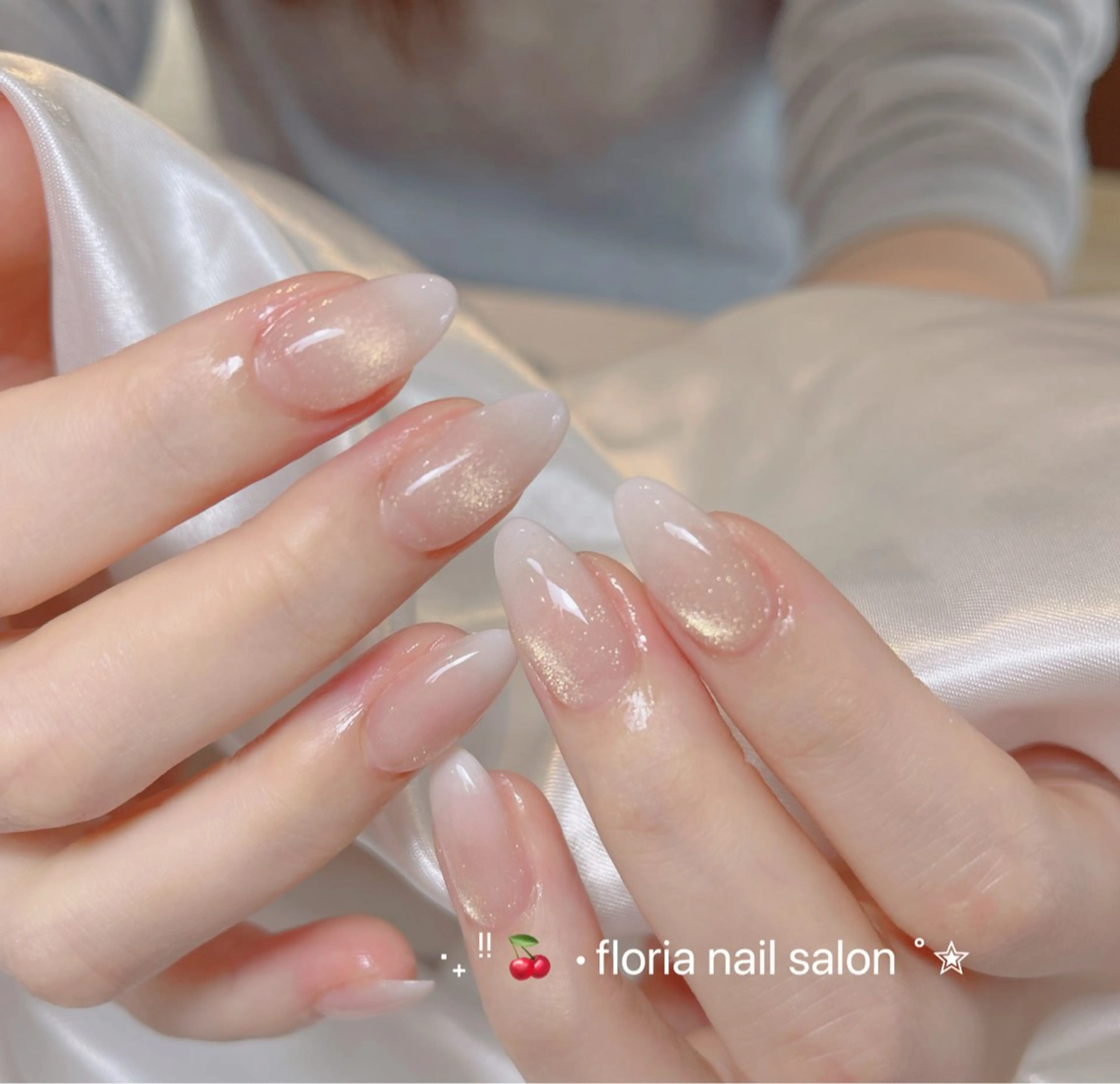 ネイル アートネイル チークネイル フラッシュネイル フレンチネイル ガラスフレンチ ハンドネイル Floria ユイのネイルデザイン