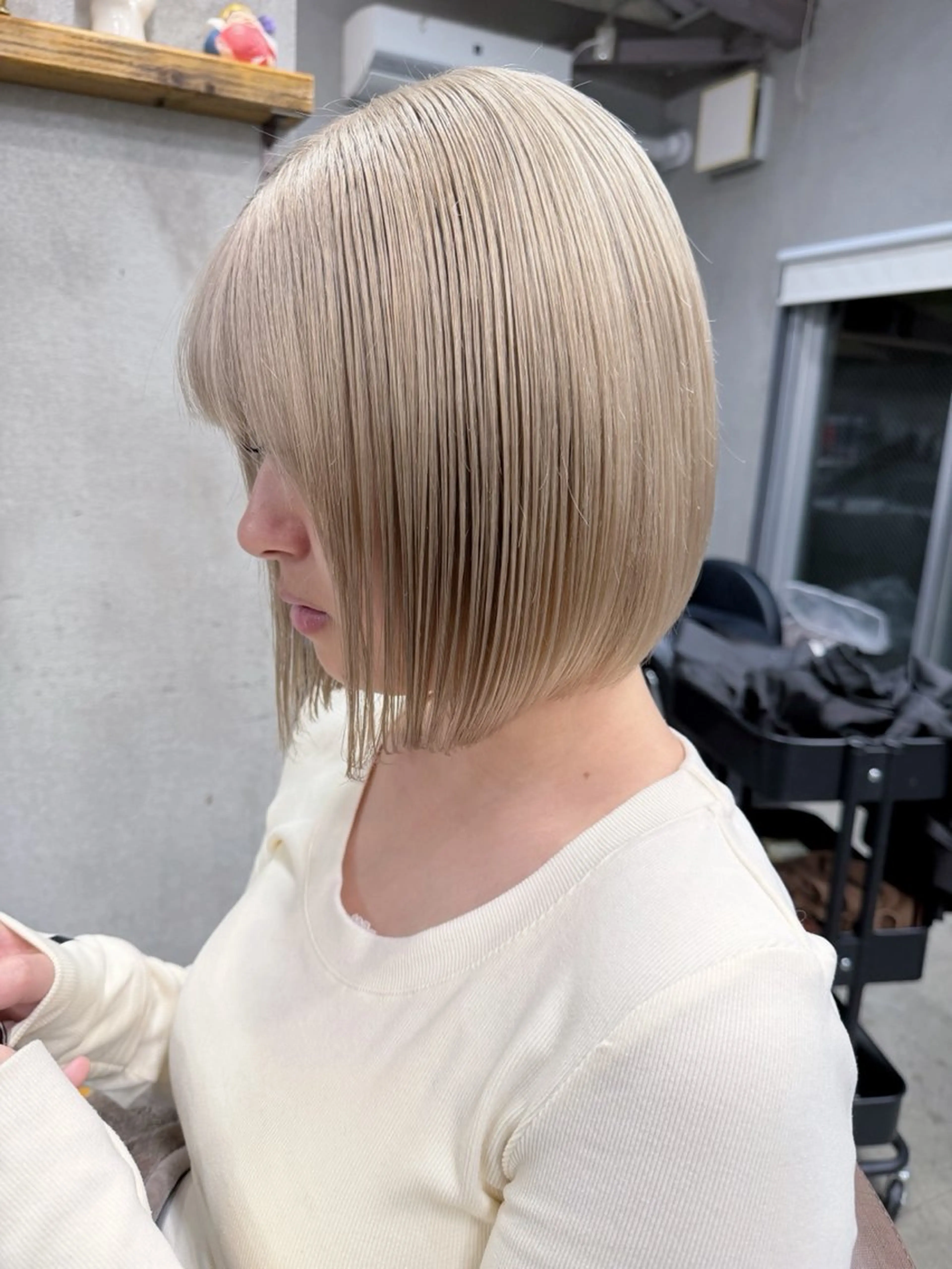 ミディアム カラー ベージュカラー ミルクティーベージュ ボブ カット ヘアカラー トリートメント AiM 大名　似合わせカットのヘアスタイル