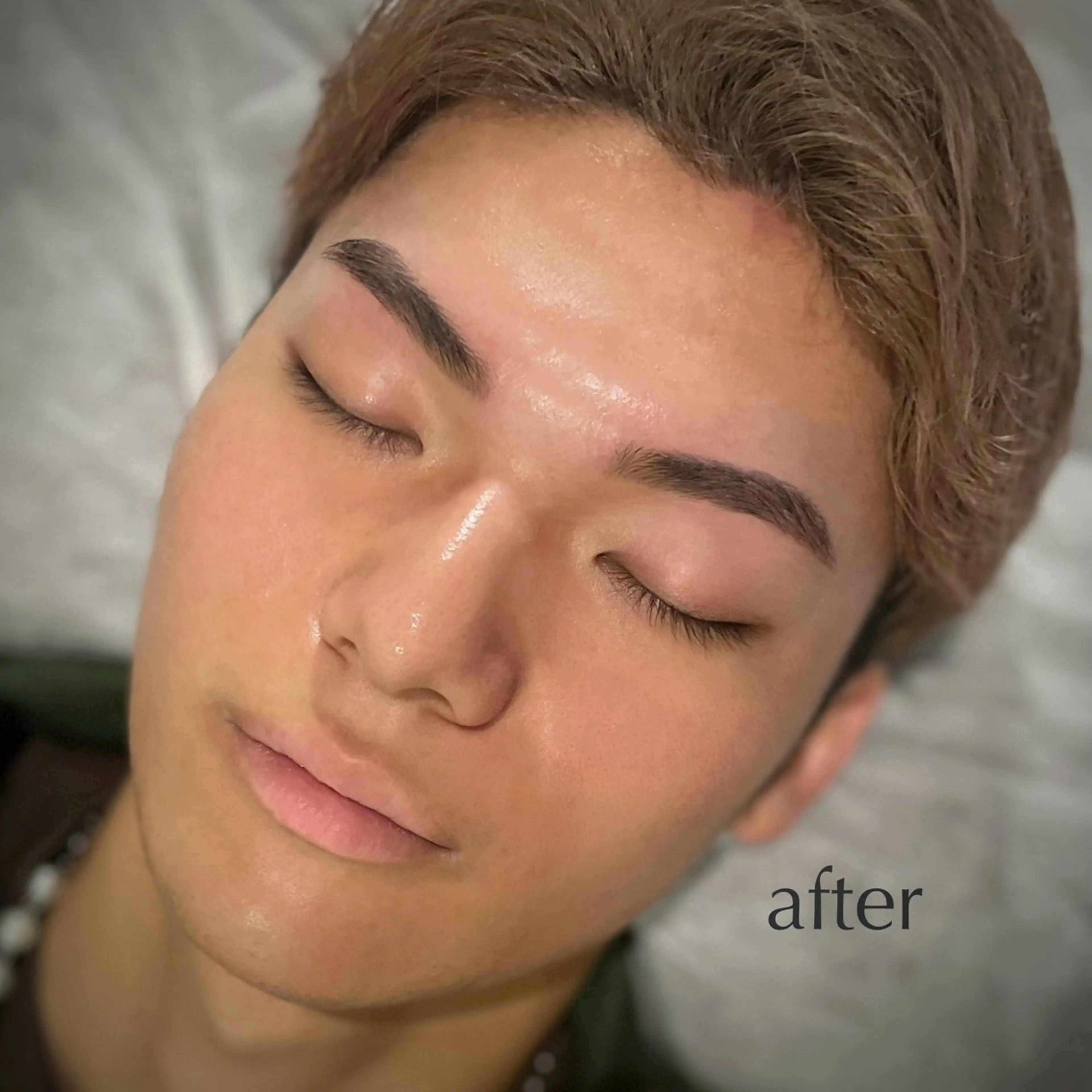 【 期間限定 】メンズ 眉スタイリング モニター様募集 眉ワックス/カット間引き/お仕上げメイク込 men'sの写真