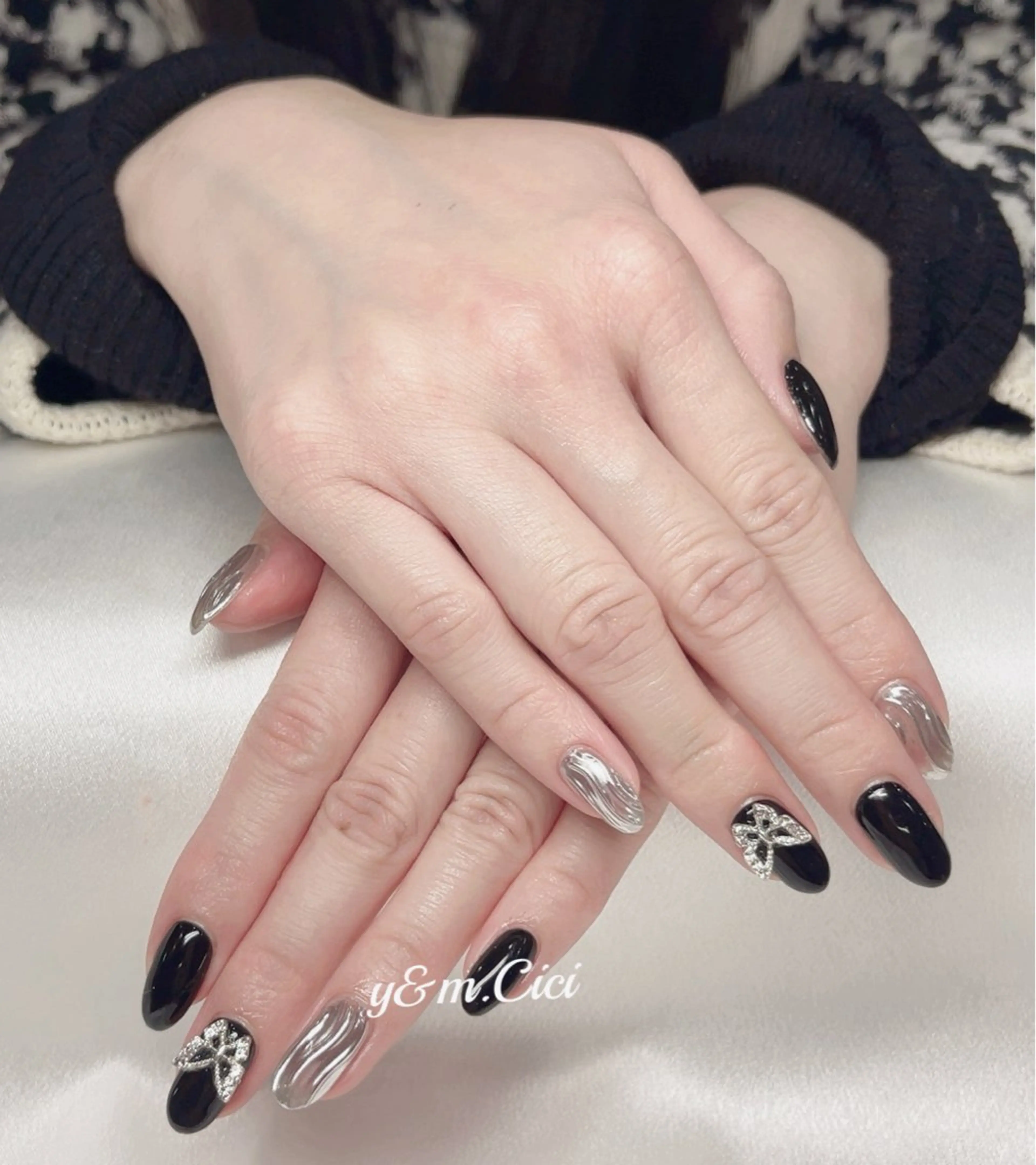 ネイル Ui_Amor (パラジェル)のネイルデザイン