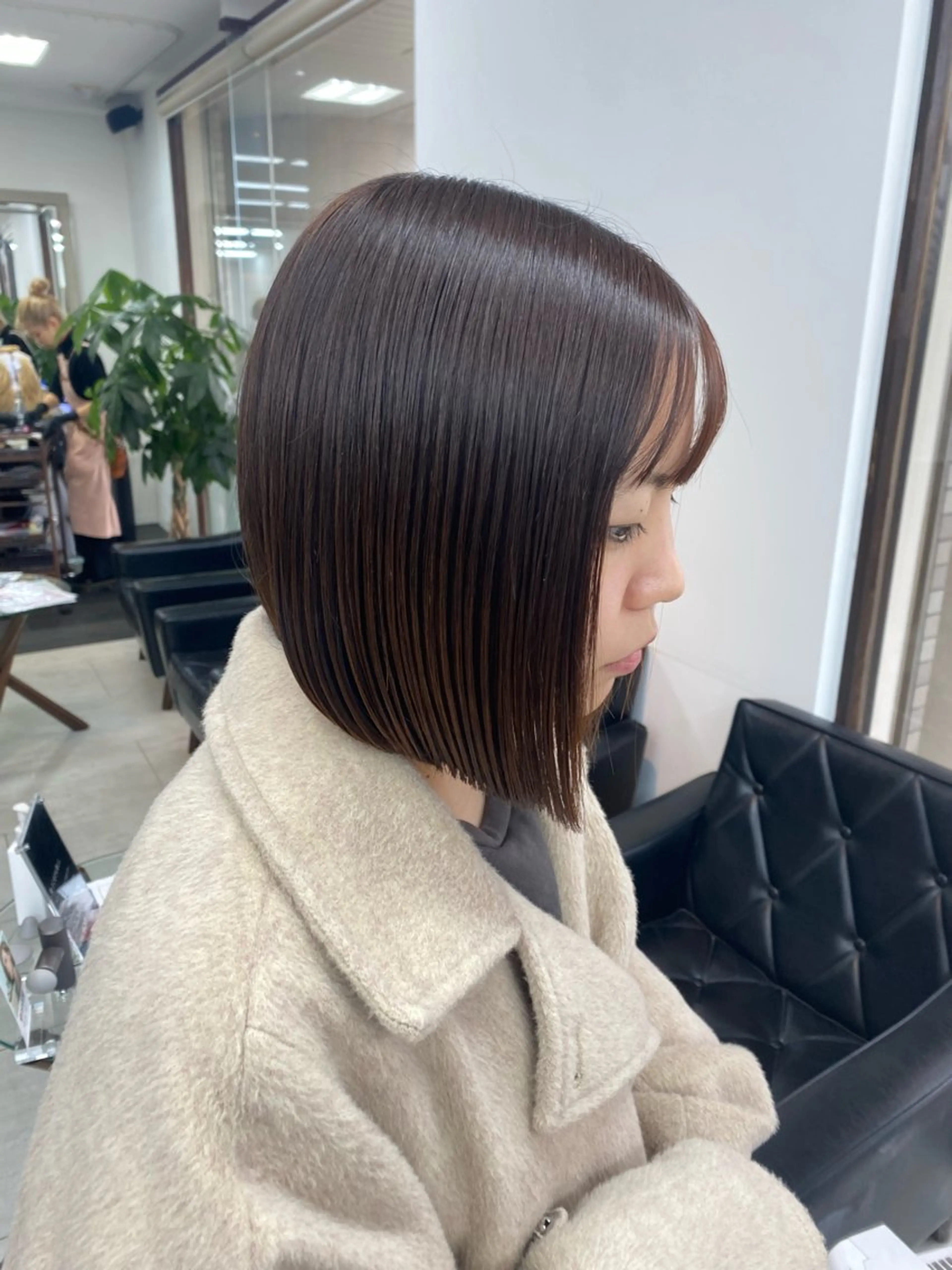 ミディアム 切りっぱなしボブ ボブ 月野涼風 /レイヤーカットのヘアスタイル