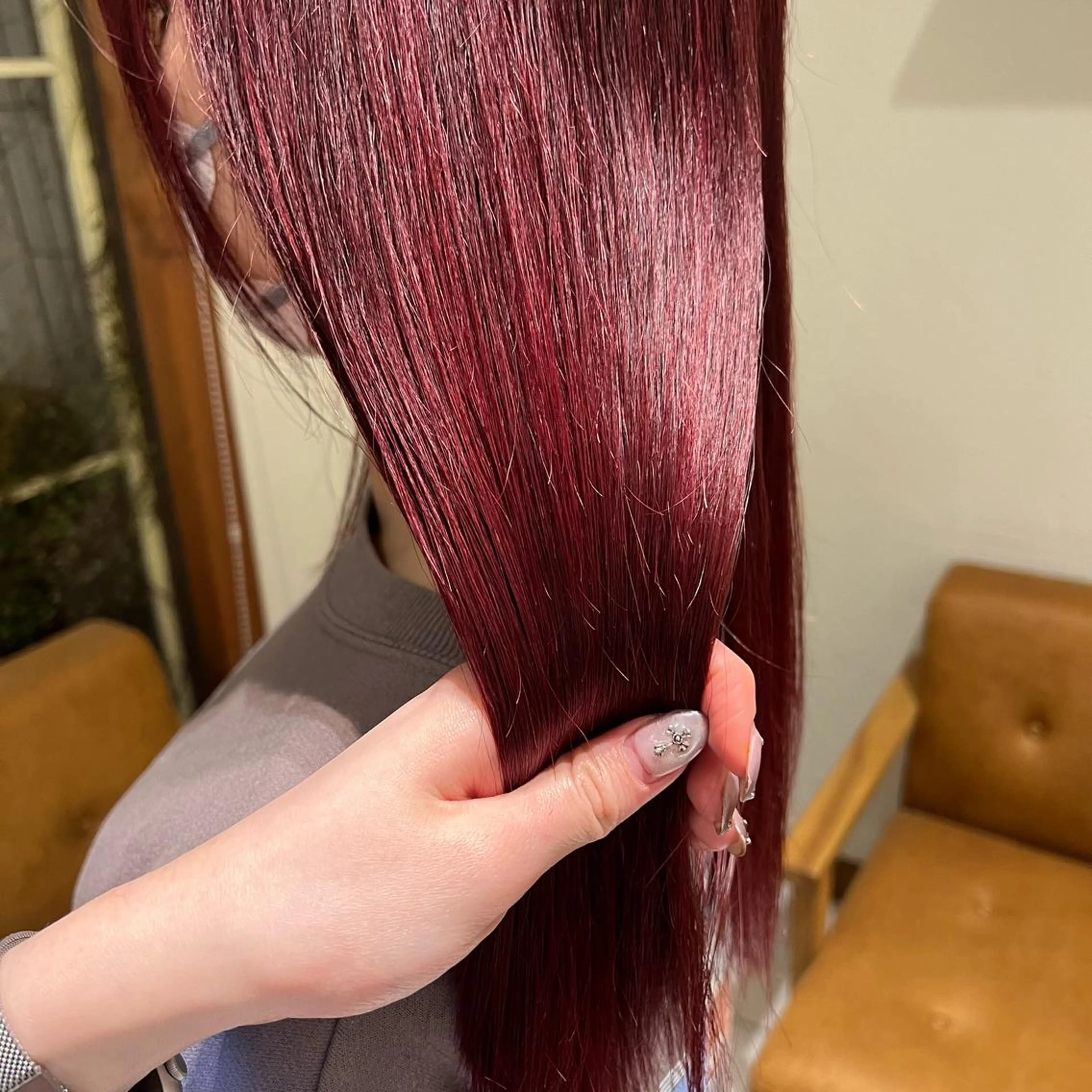 セミロング 中村 未夢のヘアスタイル