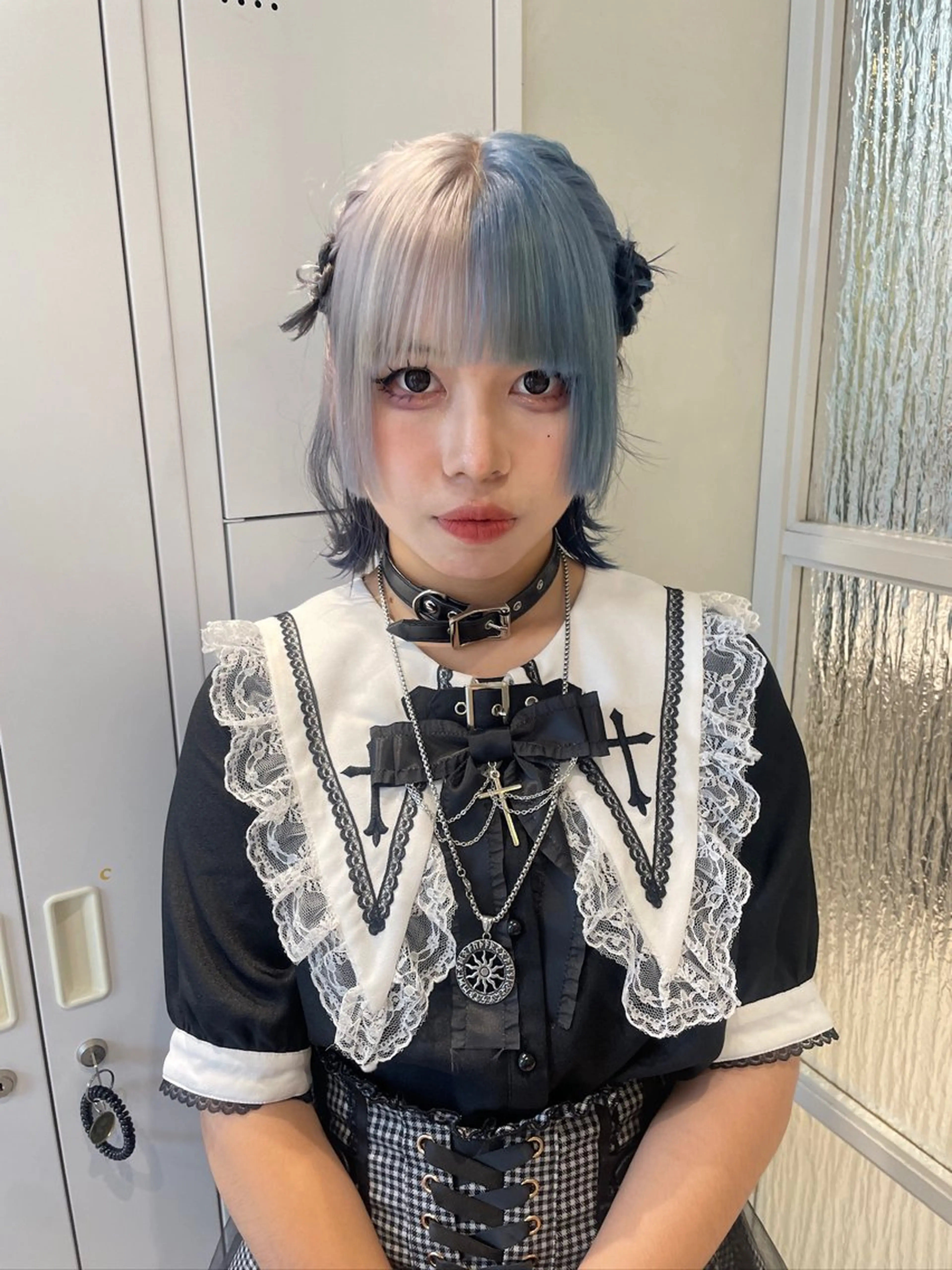 カラー ブリーチ デザインカラー ダブルカラー ハイトーンカラー ヘアカラー デザインカラー/ ヘアアレンジ/りりかのヘアスタイル