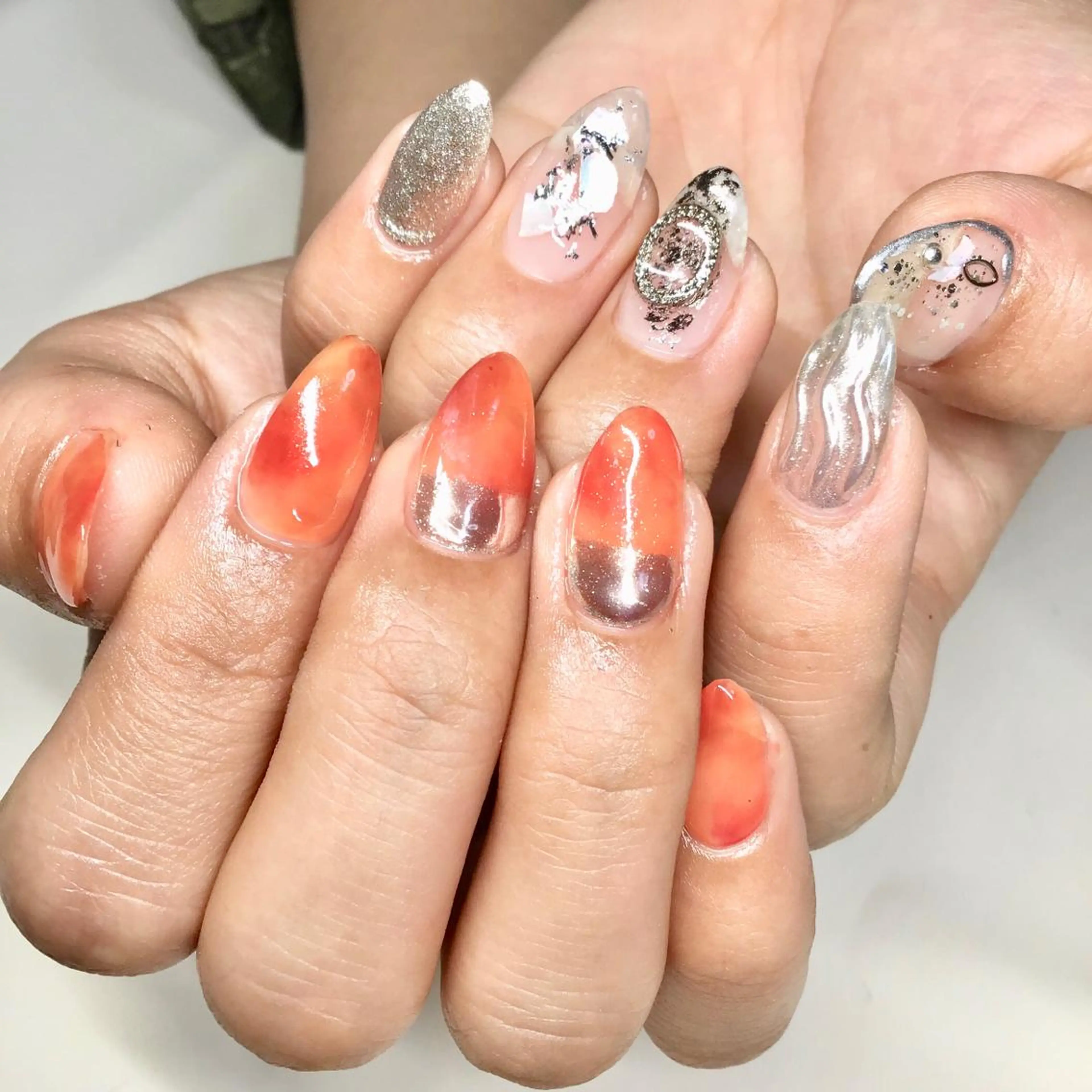 カラー ネイル マツエク・マツパ 福田 加奈のネイルデザイン