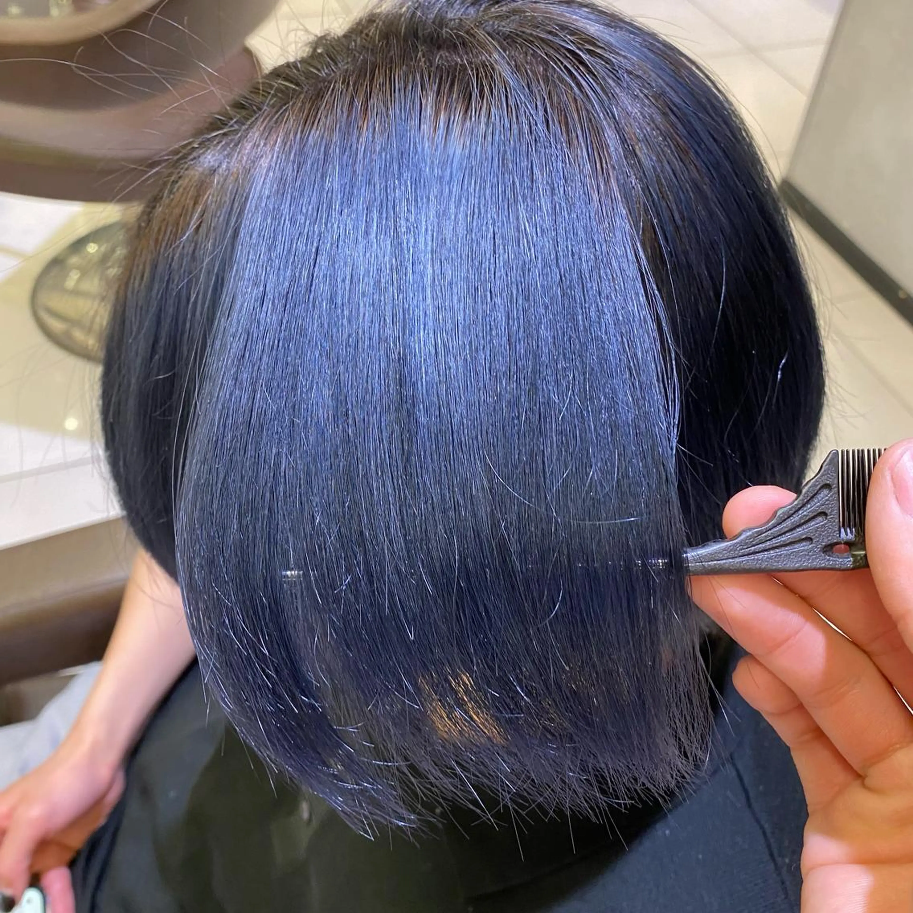 ショート カラー メンズ ブルーカラー ブルージュ 野老 海音のヘアスタイル