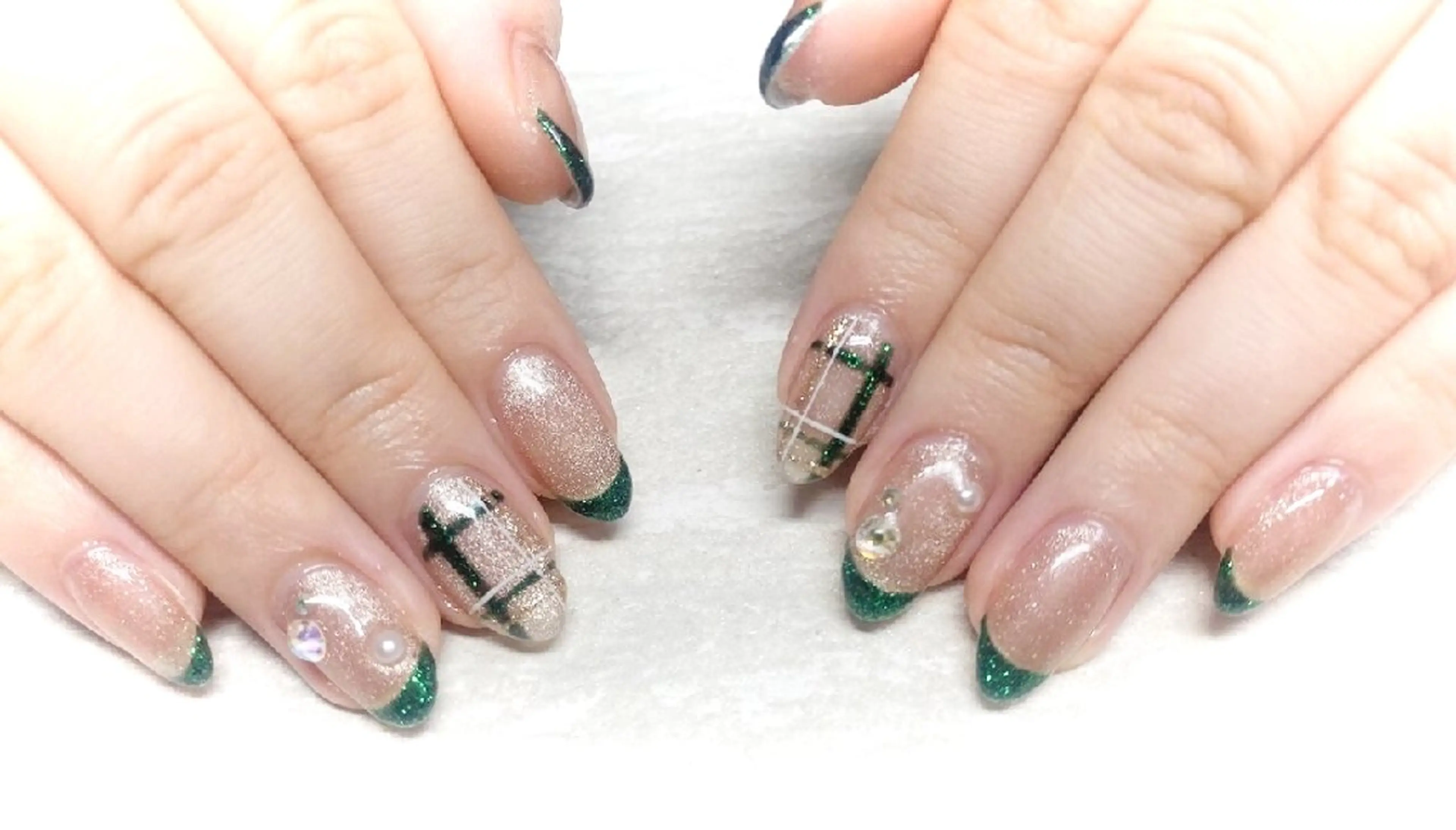 ネイル ハンドネイル JULIE NAILのネイルデザイン