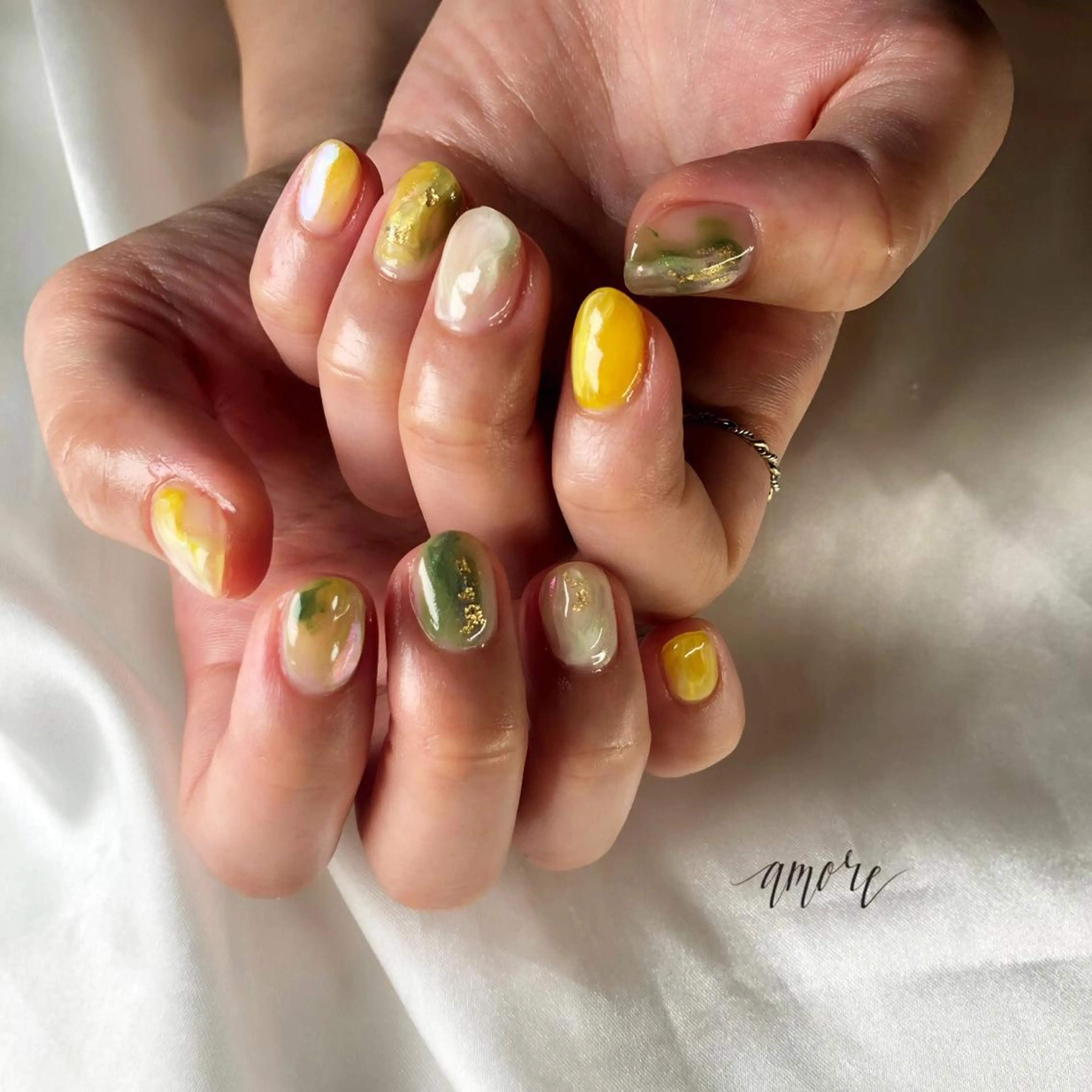 ネイル ジェルネイル 氷ネイル・うるうるネイル マグネットネイル ミラーネイル ニュアンスネイル You kyehwaのネイルデザイン