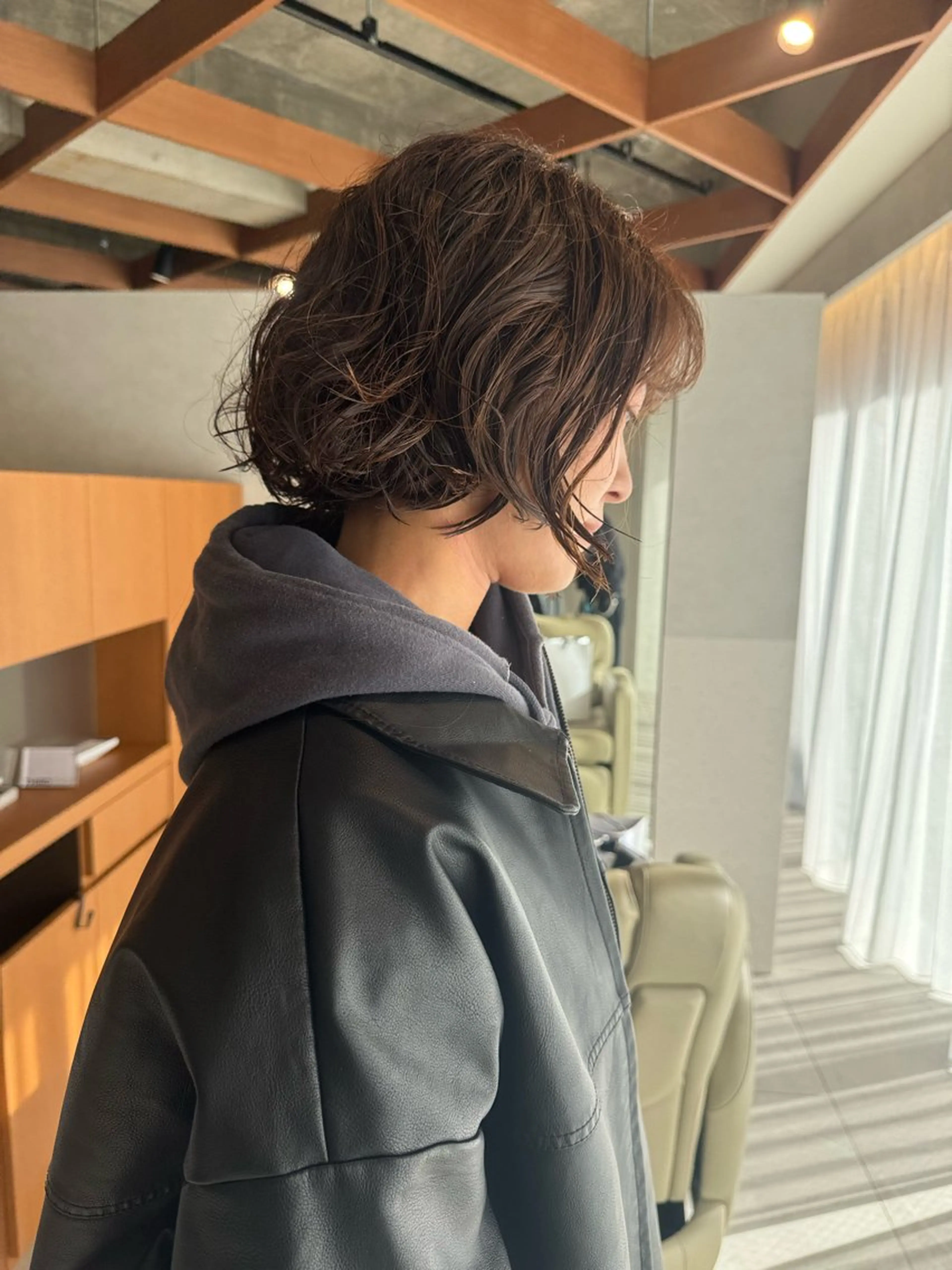 ミディアム カラー カット パーマ ショート・ボブパーマ 指名No.1かけるのヘアスタイル