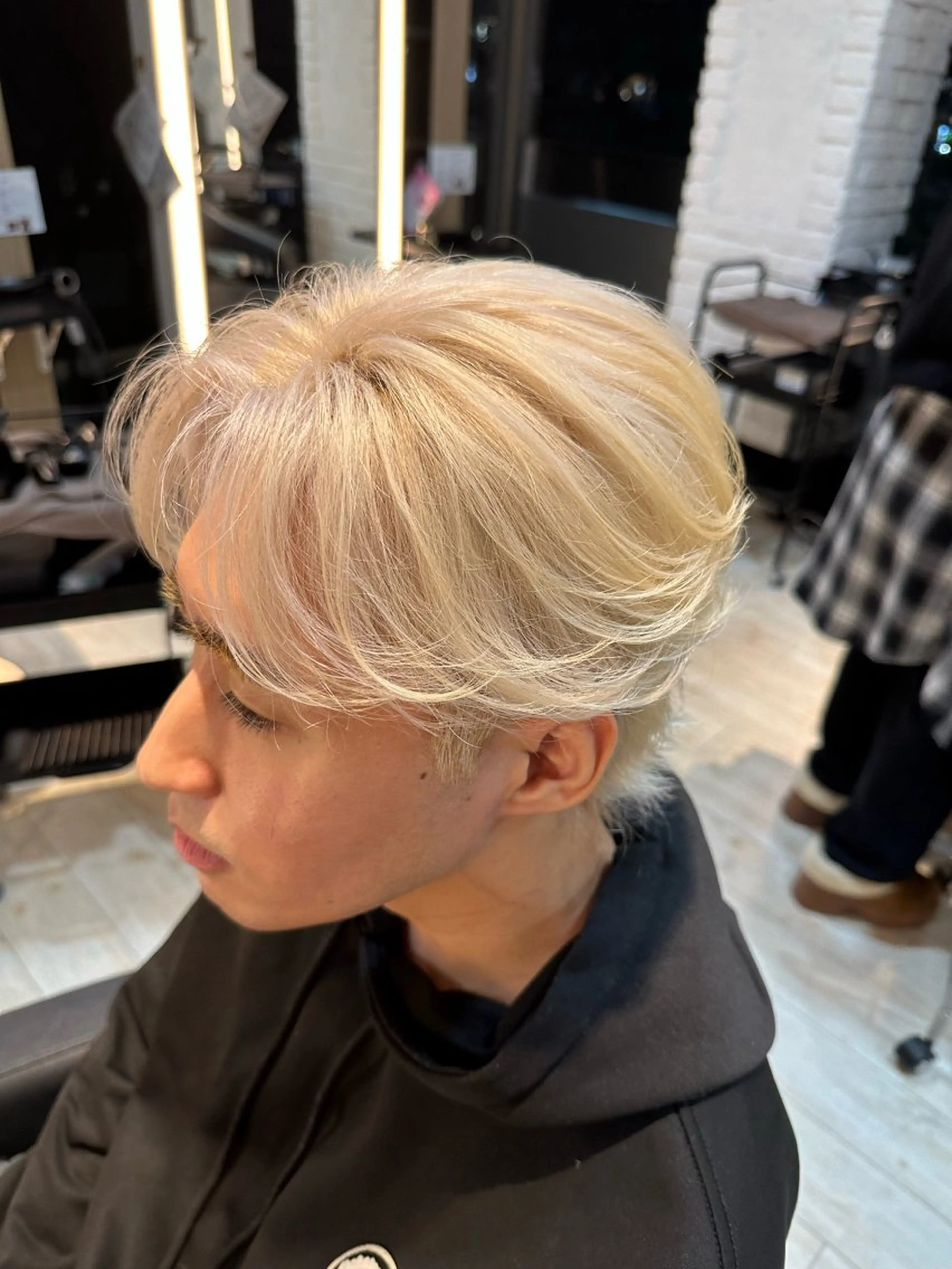 カラー メンズ メンズブリーチ ブリーチ ブロンド カット ヘアカラー トリートメント Yamato/ 韓国ヘア/栄のヘアスタイル