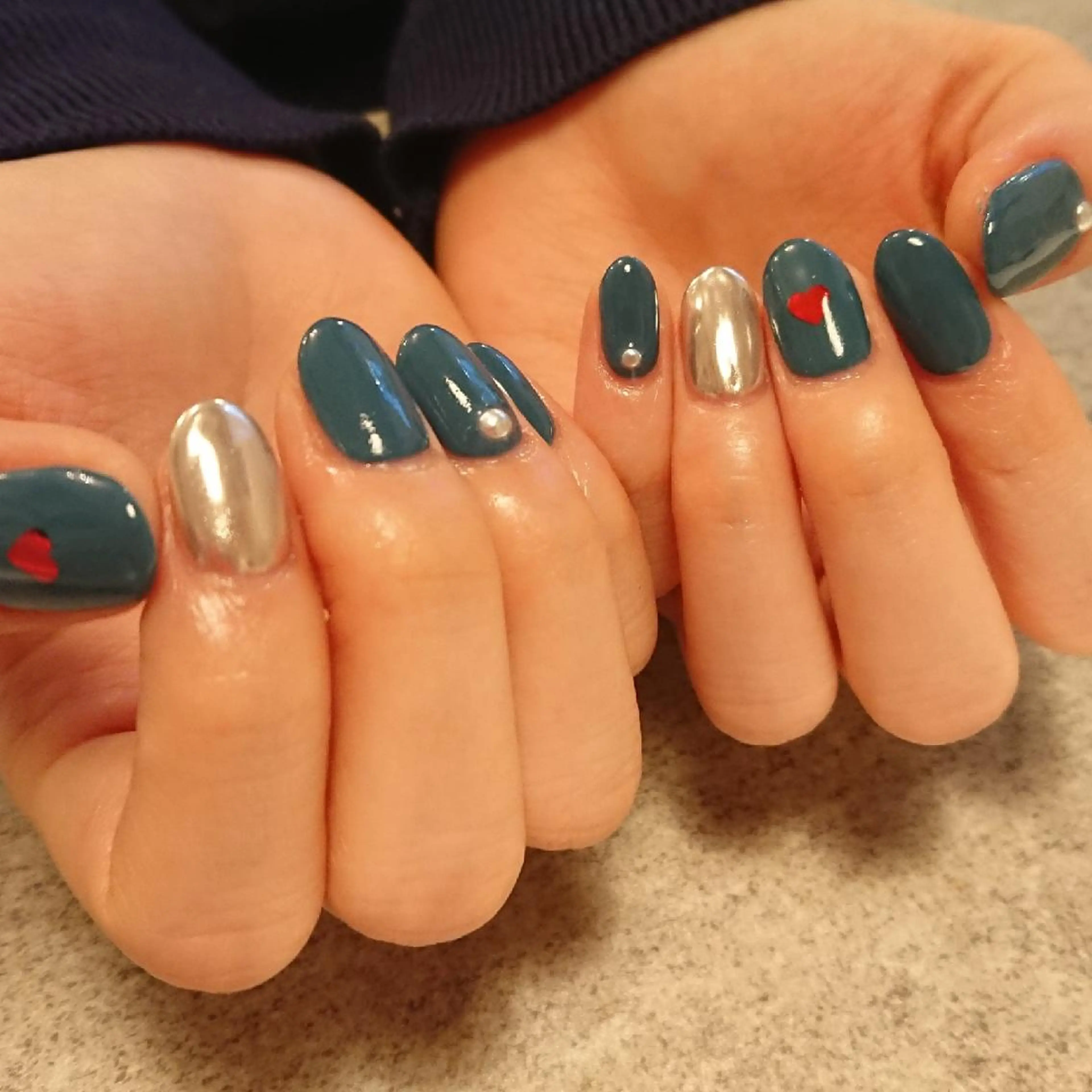 ネイル ジェヌインネイル 河内のネイルデザイン