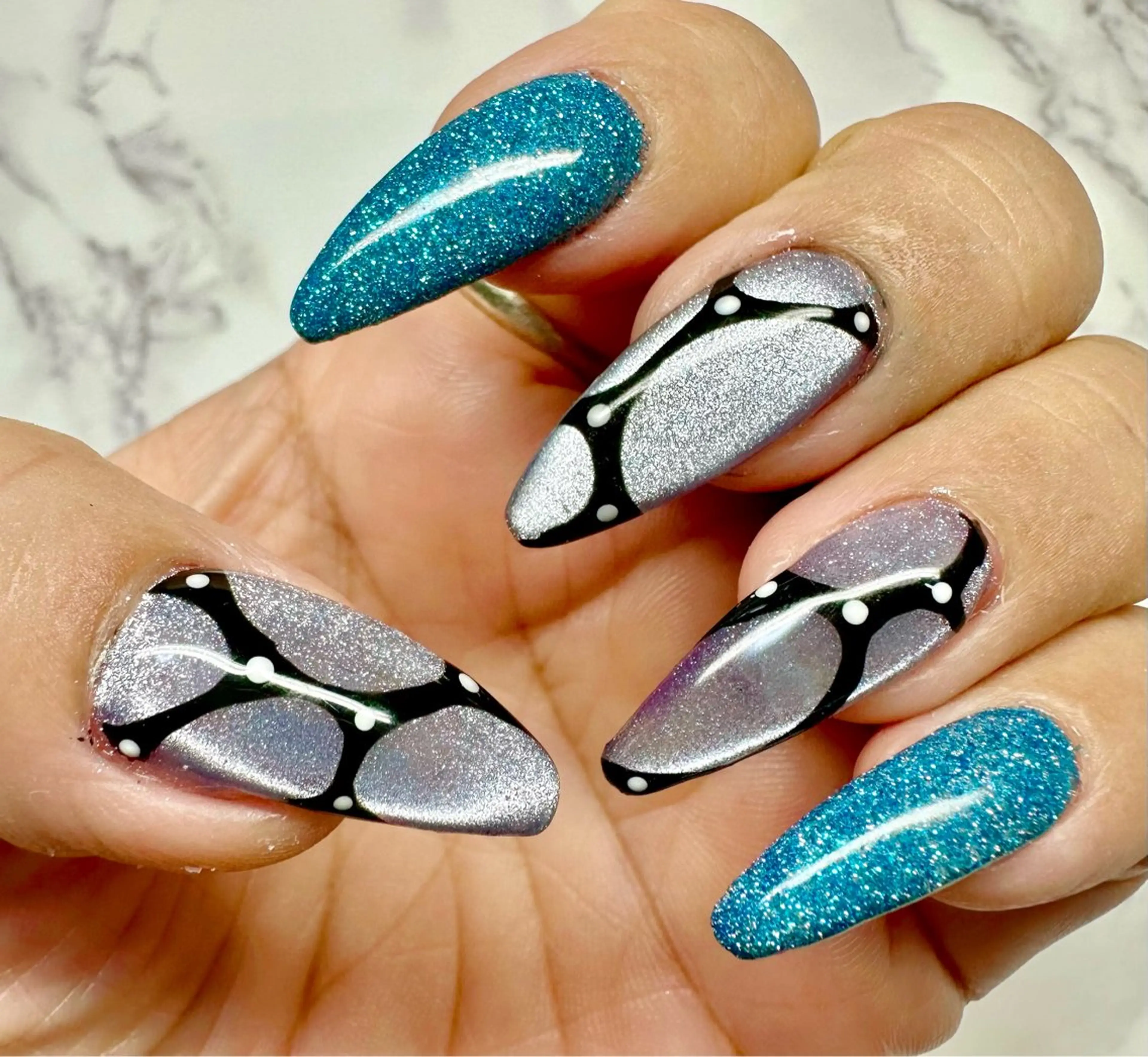 ネイル フラッシュネイル マグネットネイル ニュアンスネイル ワンカラーネイル 夏ネイル M.N_ nailのネイルデザイン