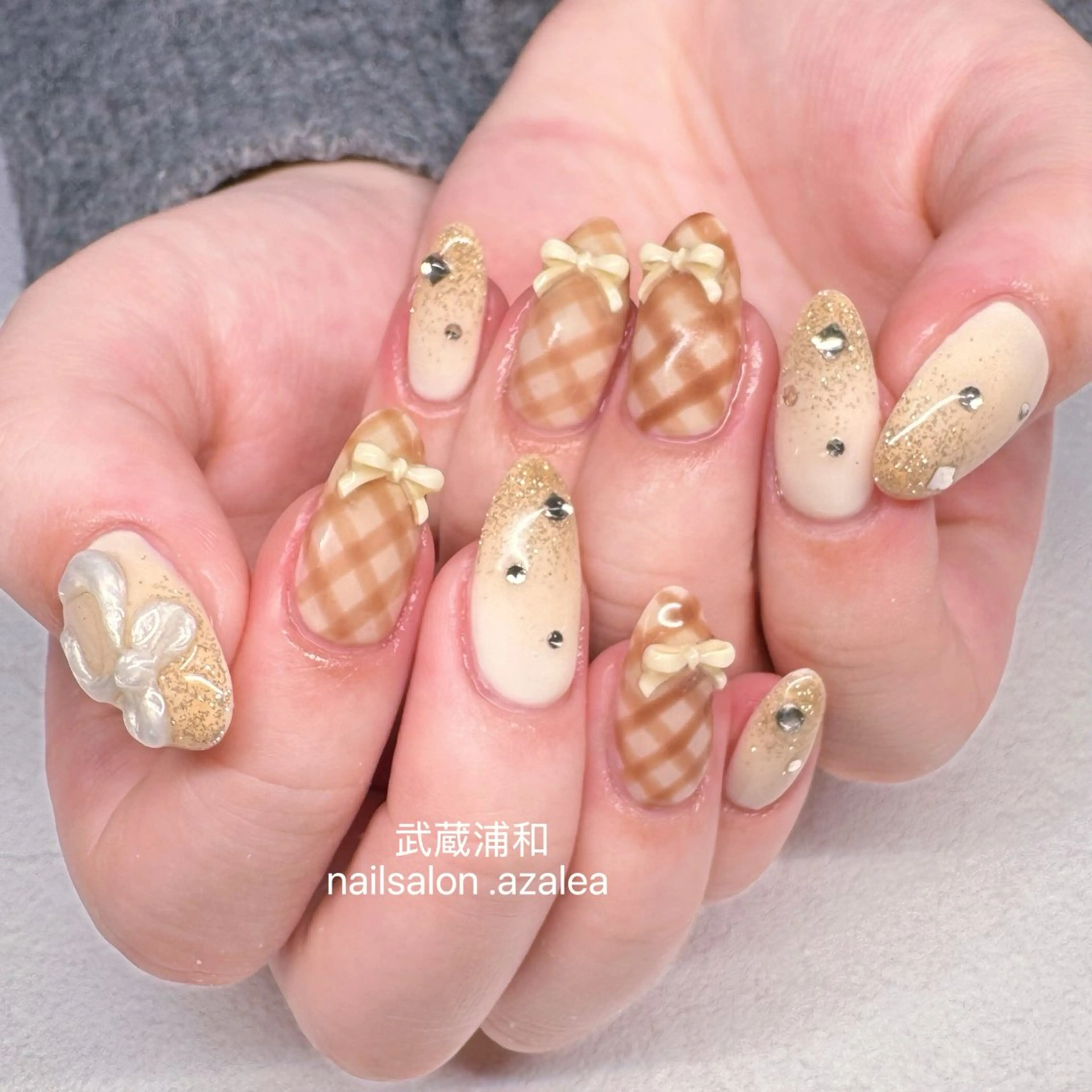 ネイル ハンドネイル R inのネイルデザイン