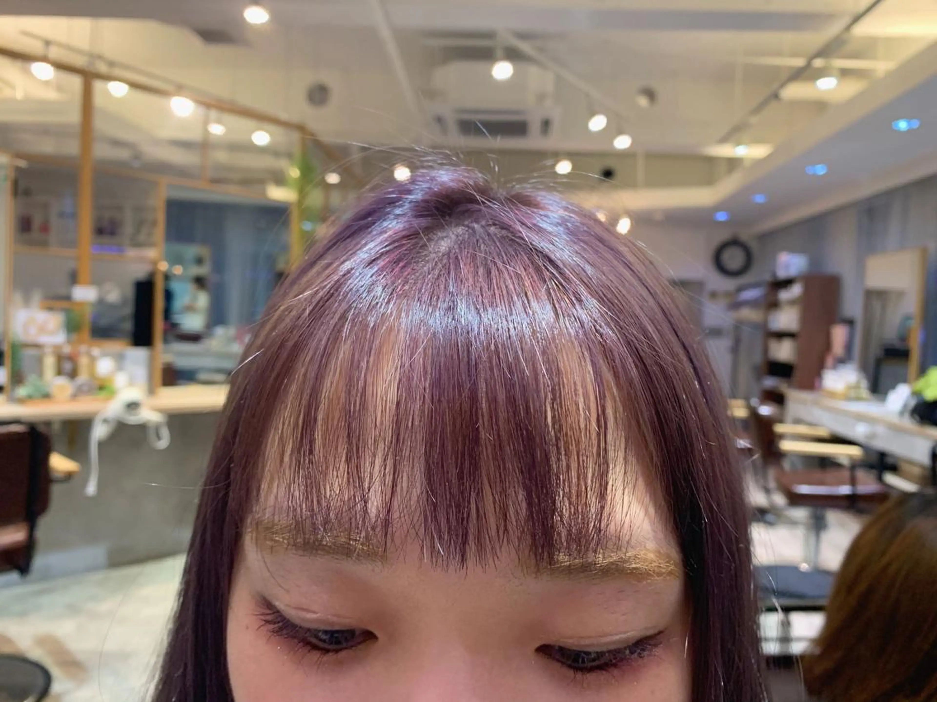 ミディアム カラー 近藤千翔🩵 髪質改善Periodのエステ・リラクイメージ