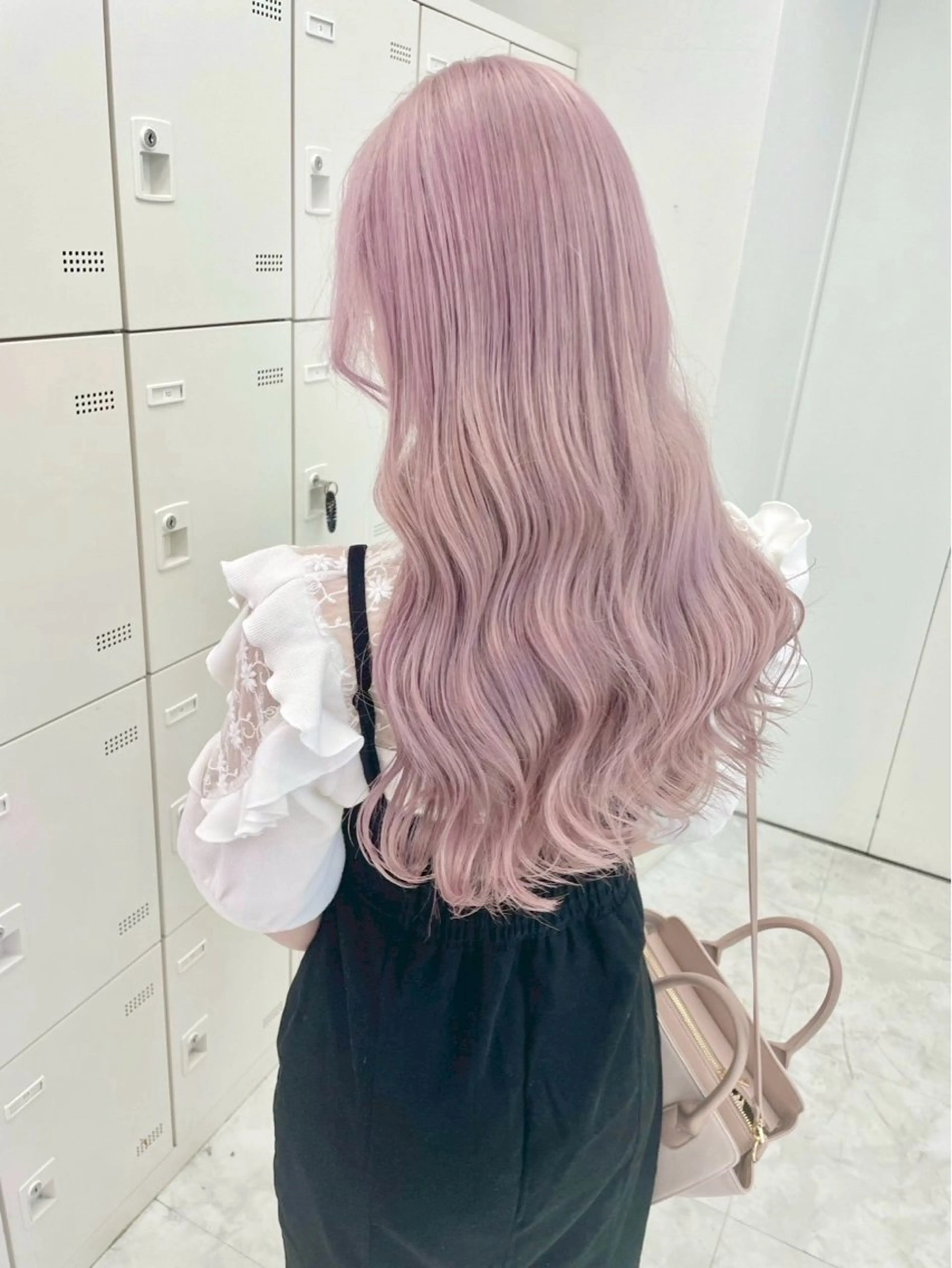 ロング カラー ハイトーン/韓国 レイヤー/るか🎀のヘアスタイル