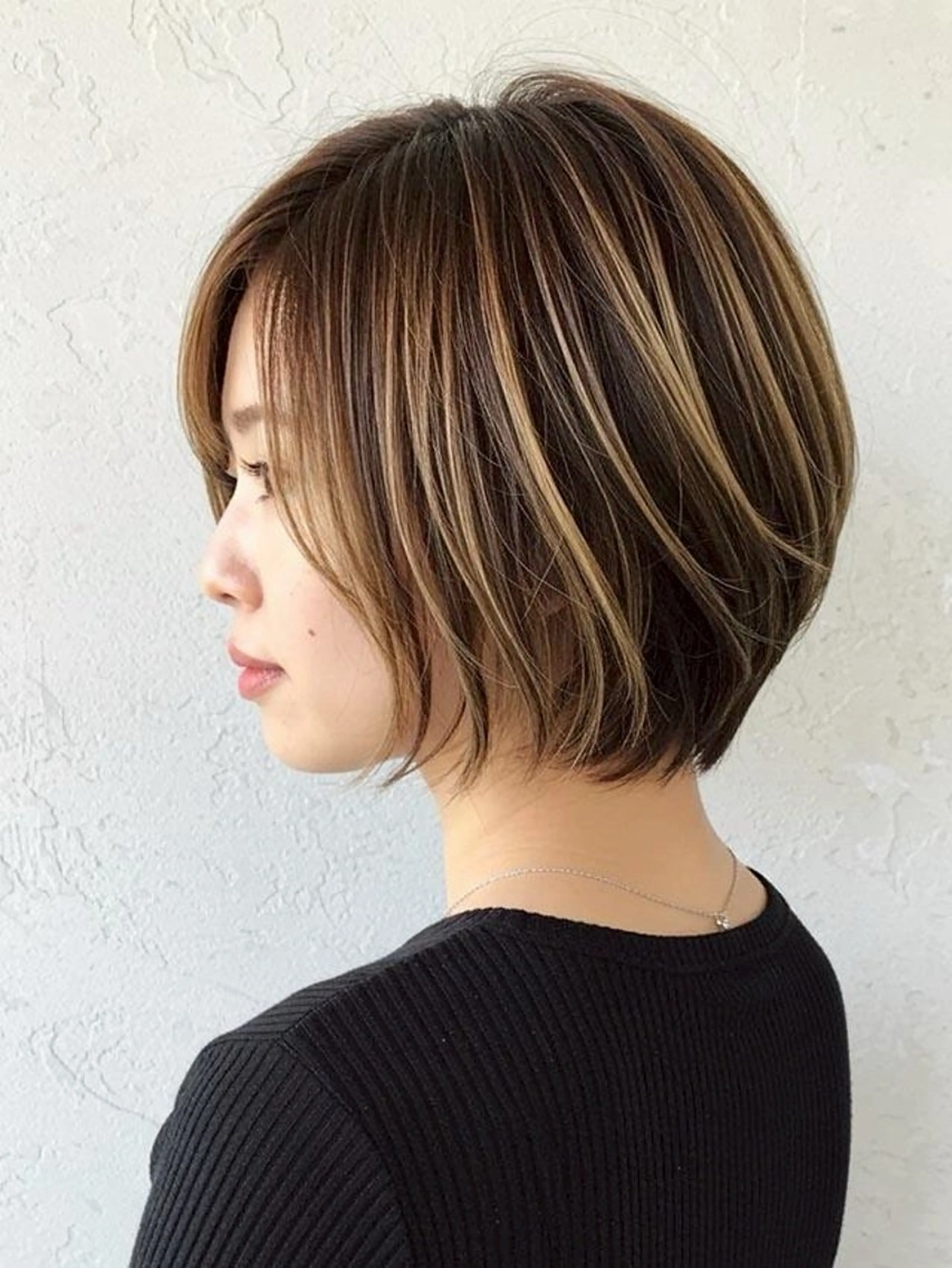 ショート Helena_ まひろのヘアスタイル