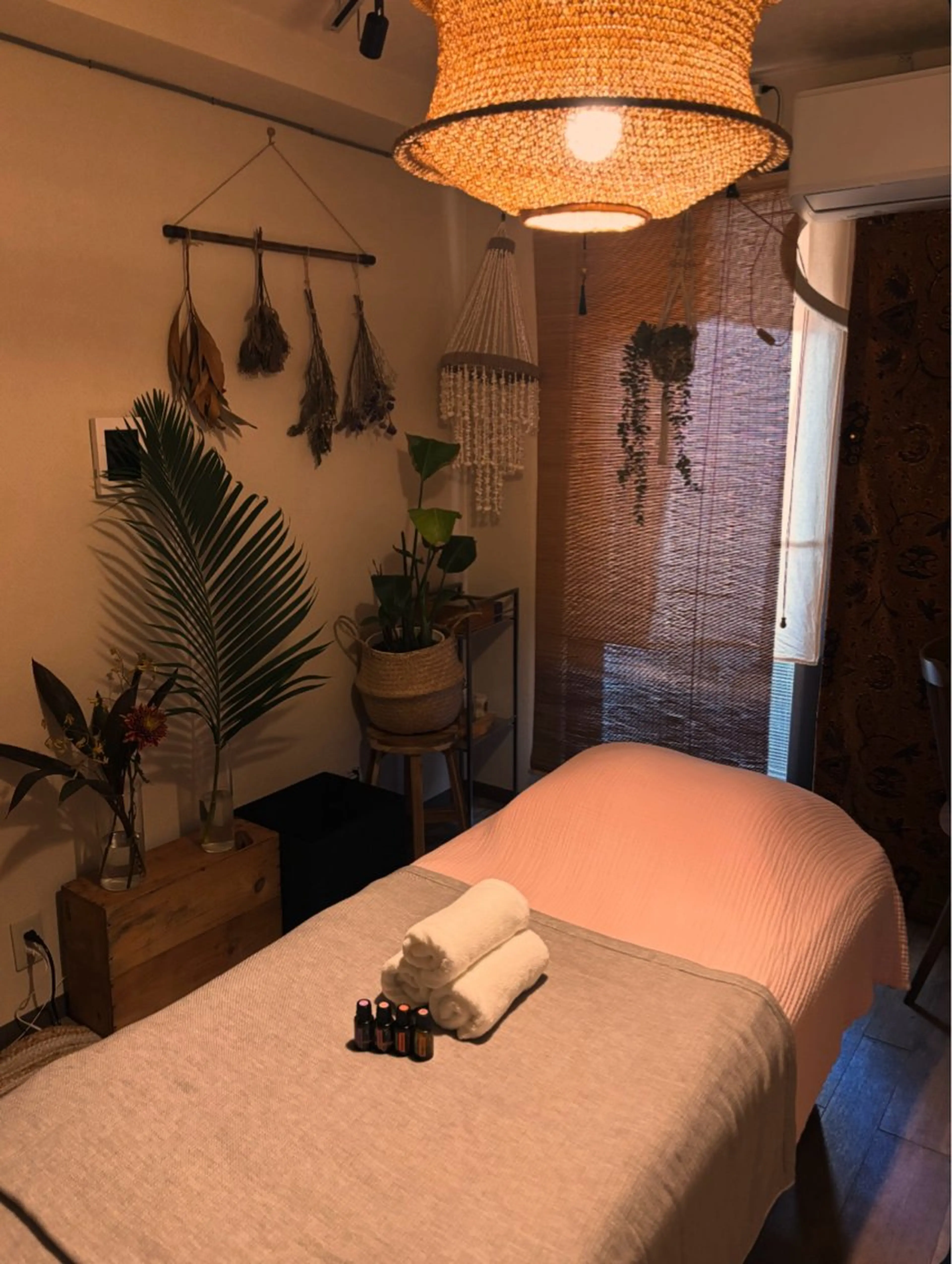 アロマリンパマッサージ＆ハーブ蒸し- Herbal Wellness Rta【リタ】所属・ハーブ蒸し アロマリンパ《リタ》のエステ・リラクイメージ