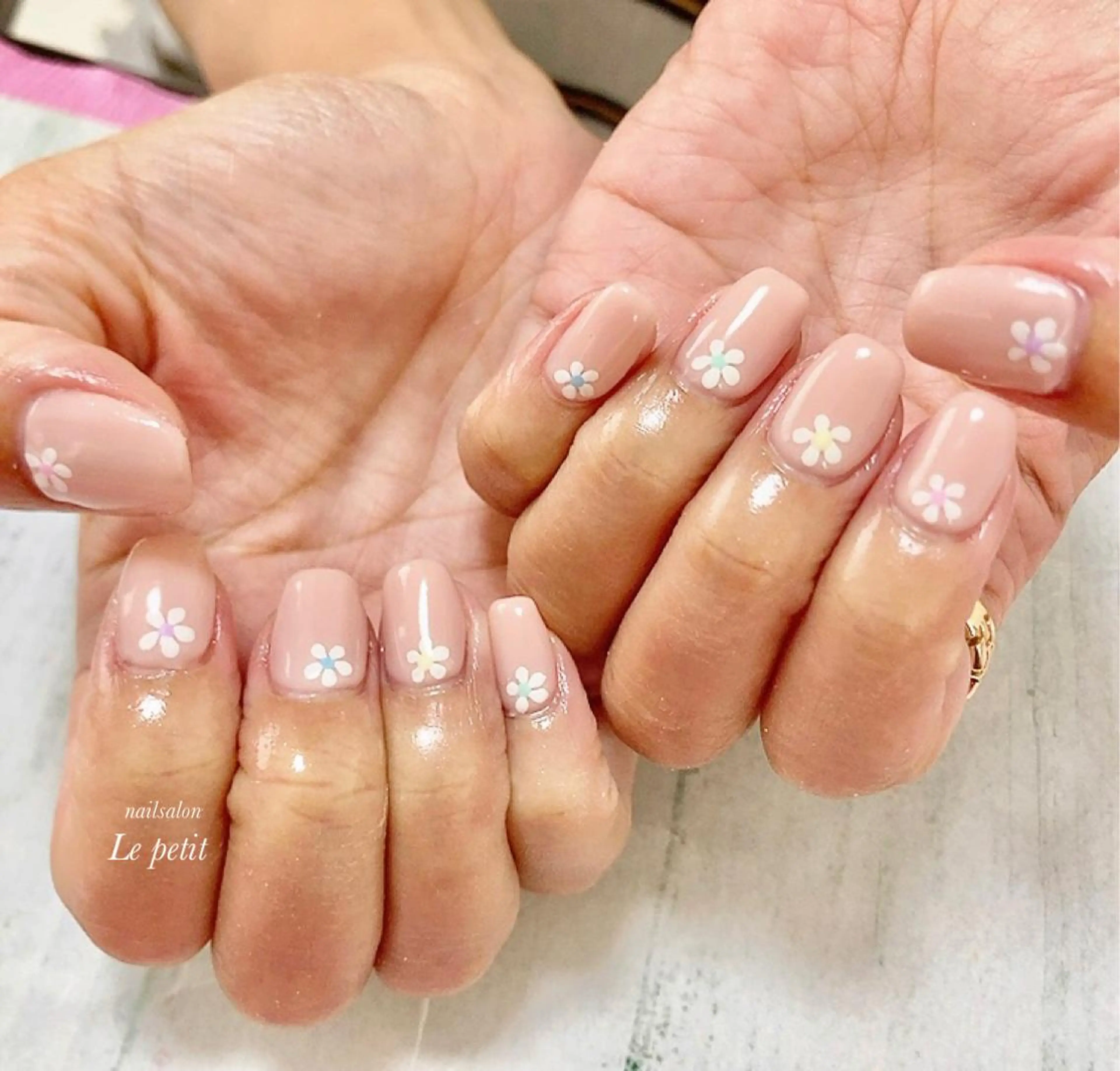 ネイル 石野 広佳のネイルデザイン